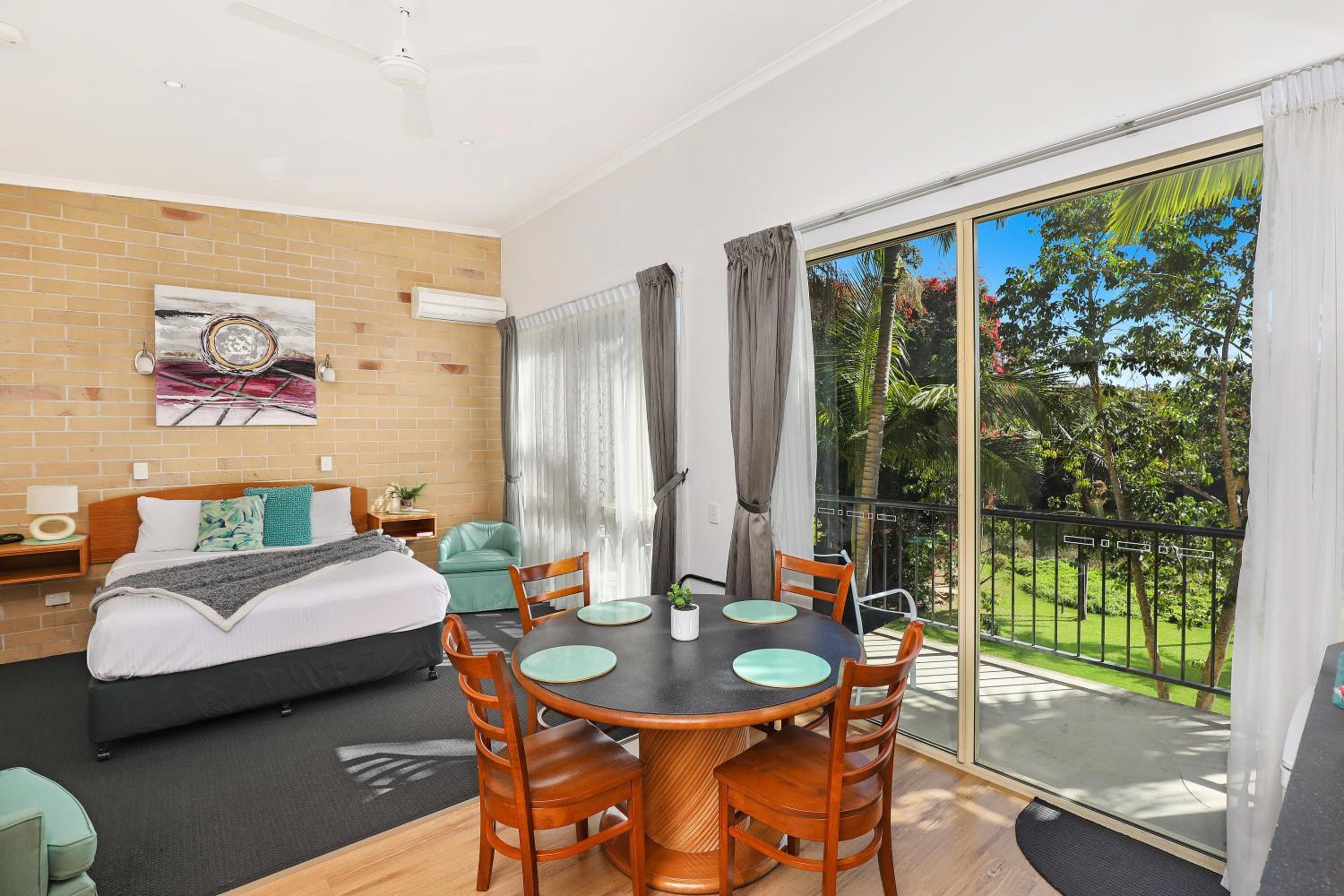 Caboolture Riverlakes Boutique Motel