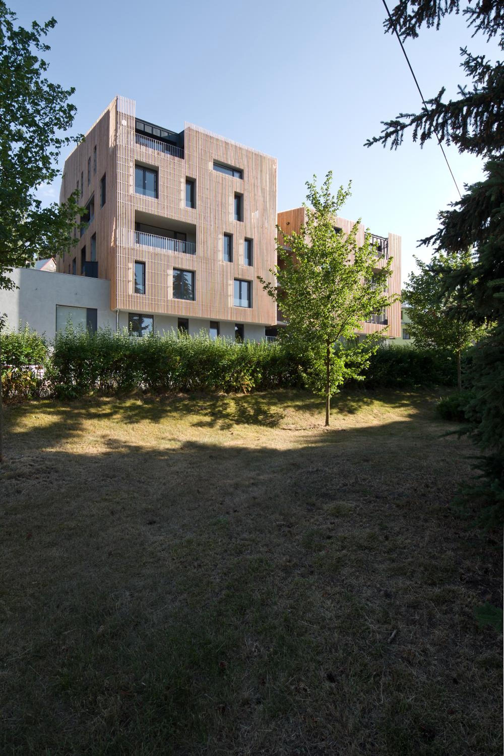 Lakepark Residence