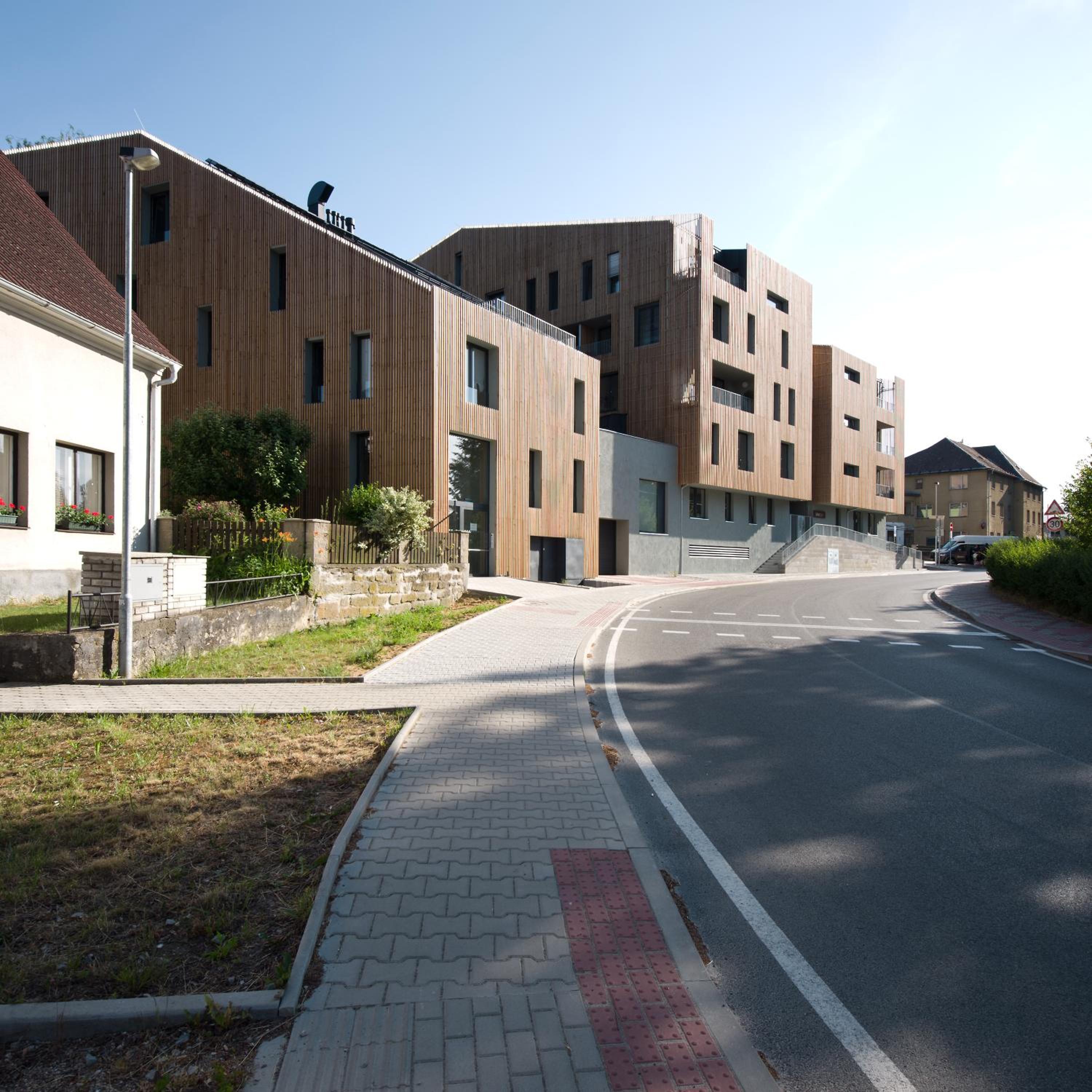 Lakepark Residence