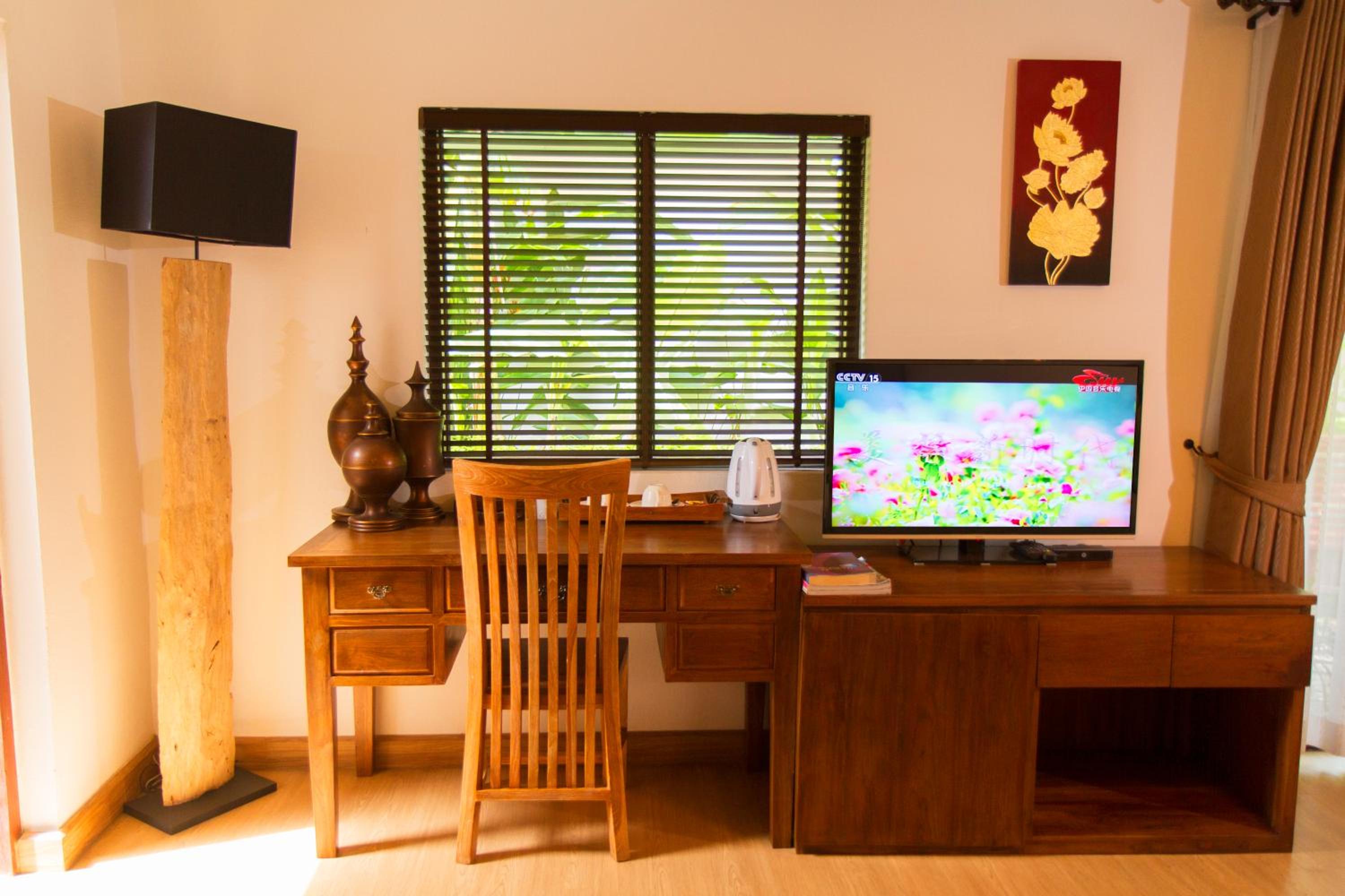 E-outfitting Boutique Chiang Mai