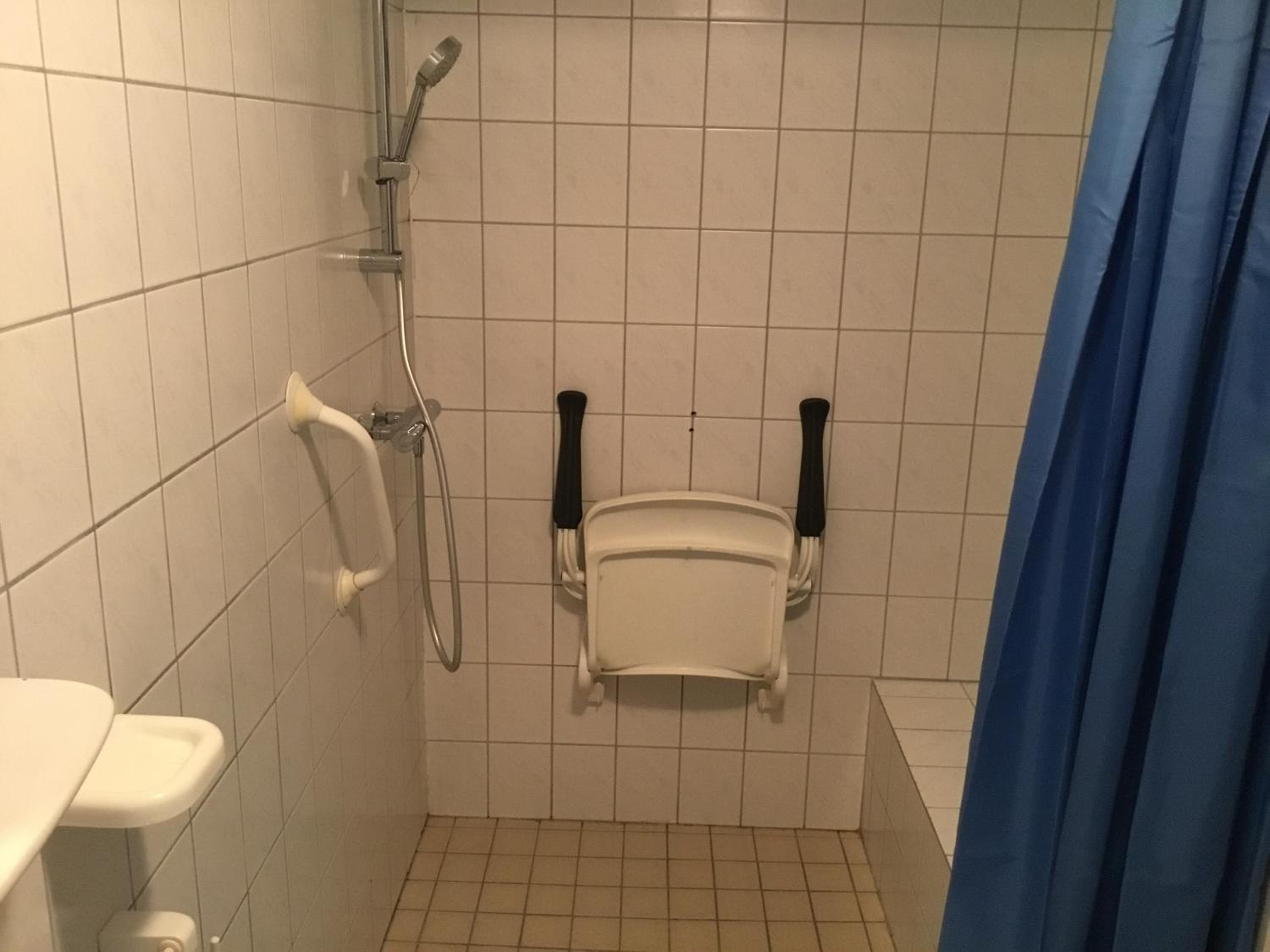 Photo 18