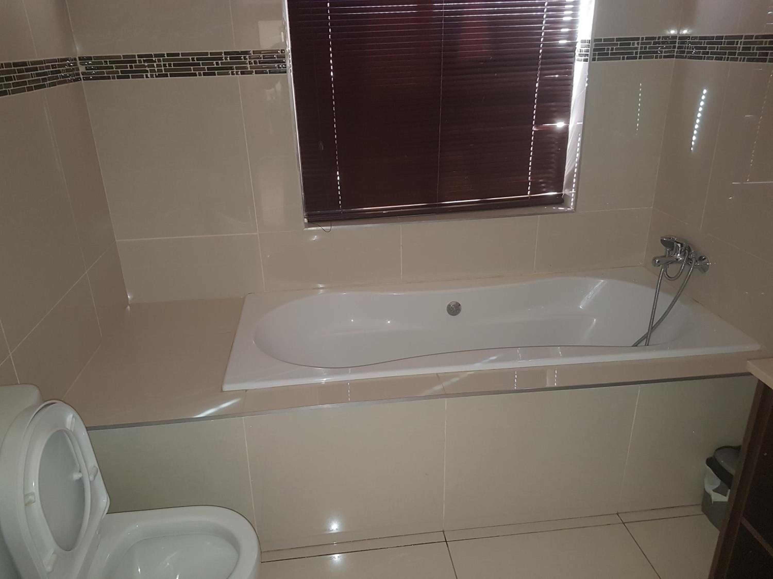 Bryanston Drive Elegant Guesthouse & Boardroom Facilities