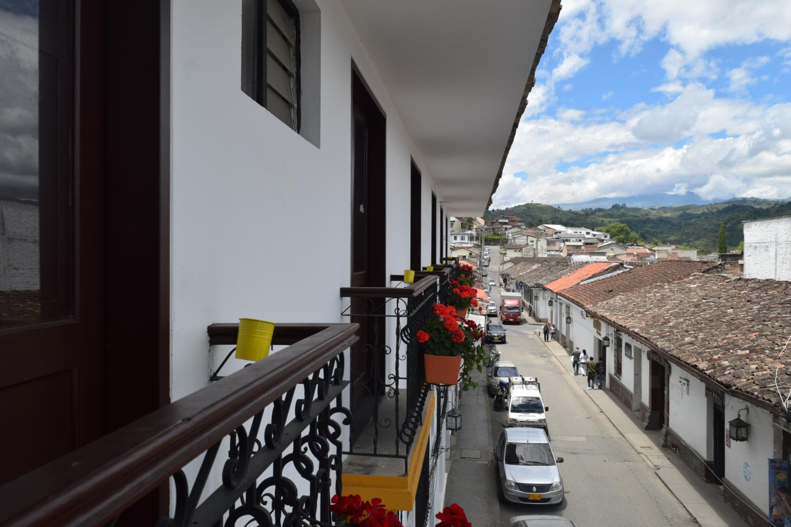 Les Balcons Hostel