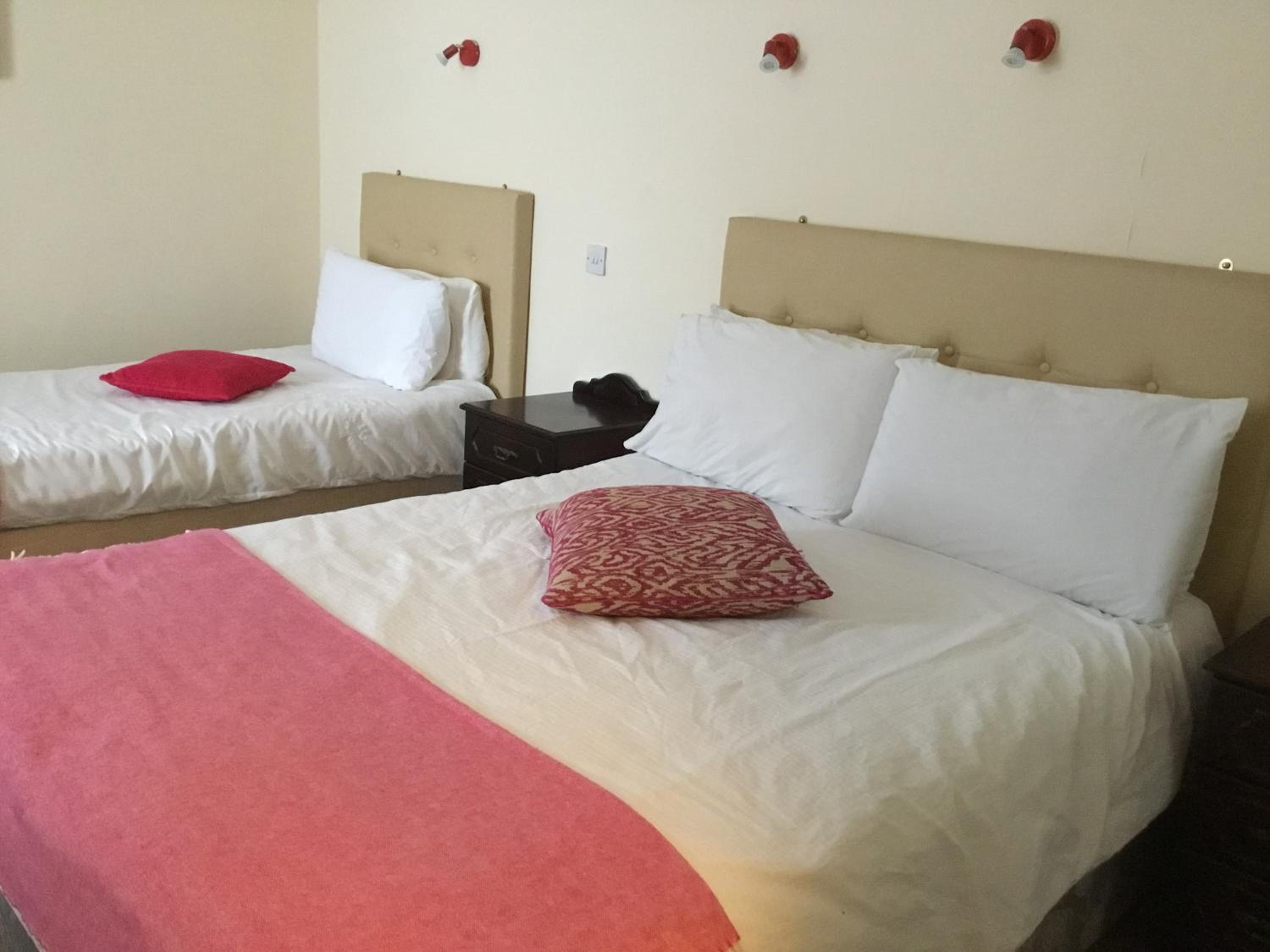 Rolling Wave Guesthouse