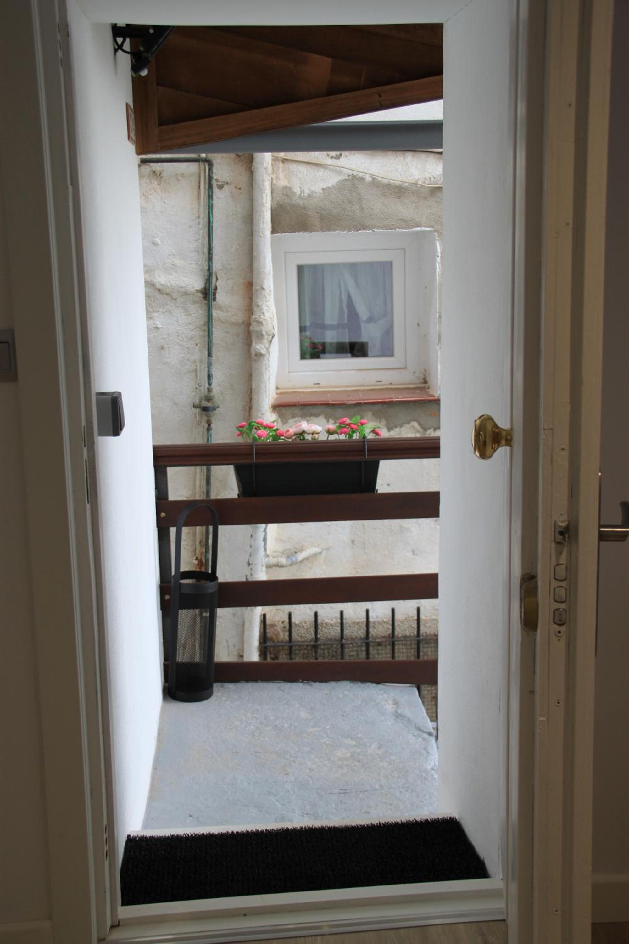 Photo 31