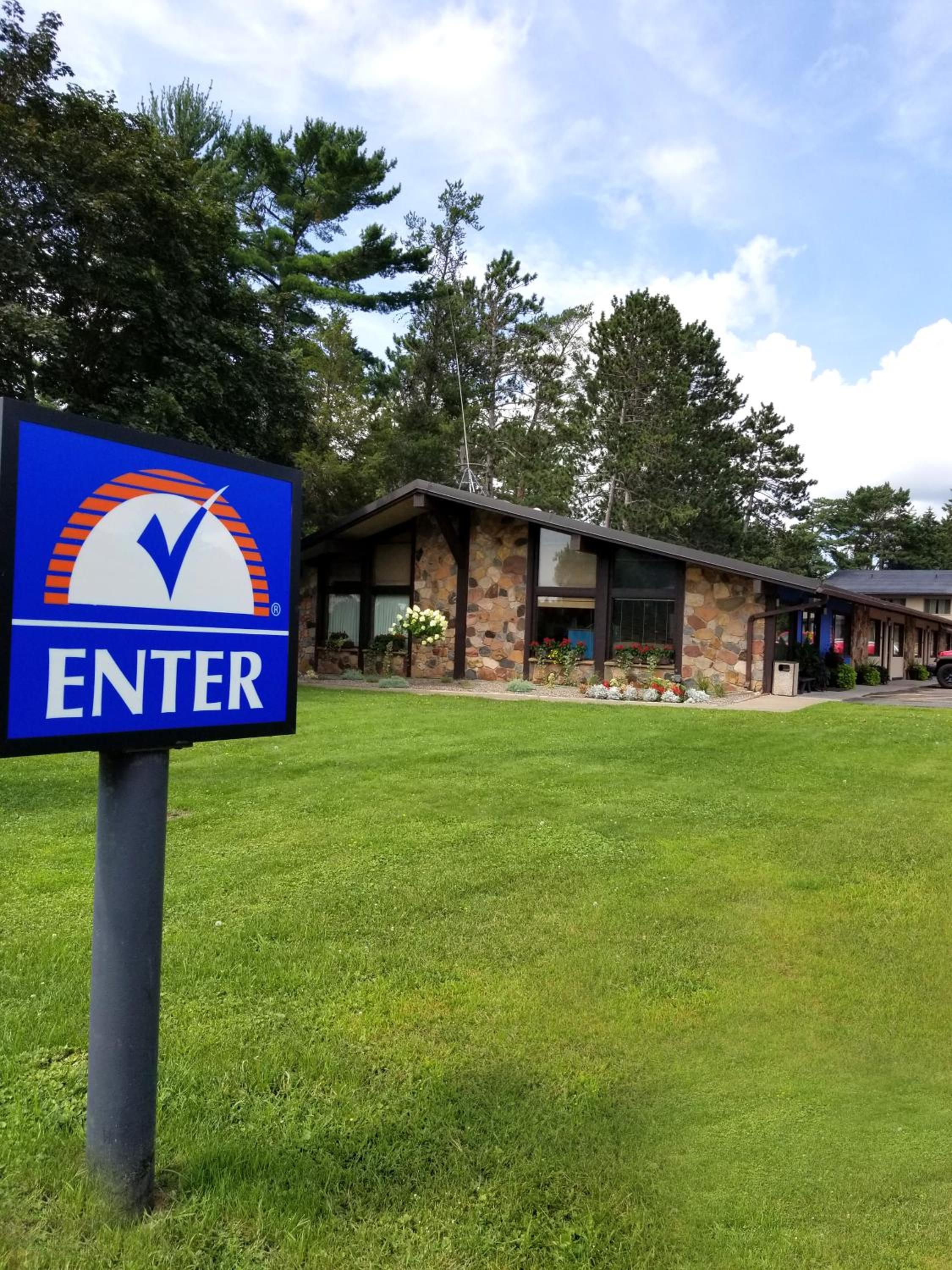 Americas Best Value Inn Hinckley view 3