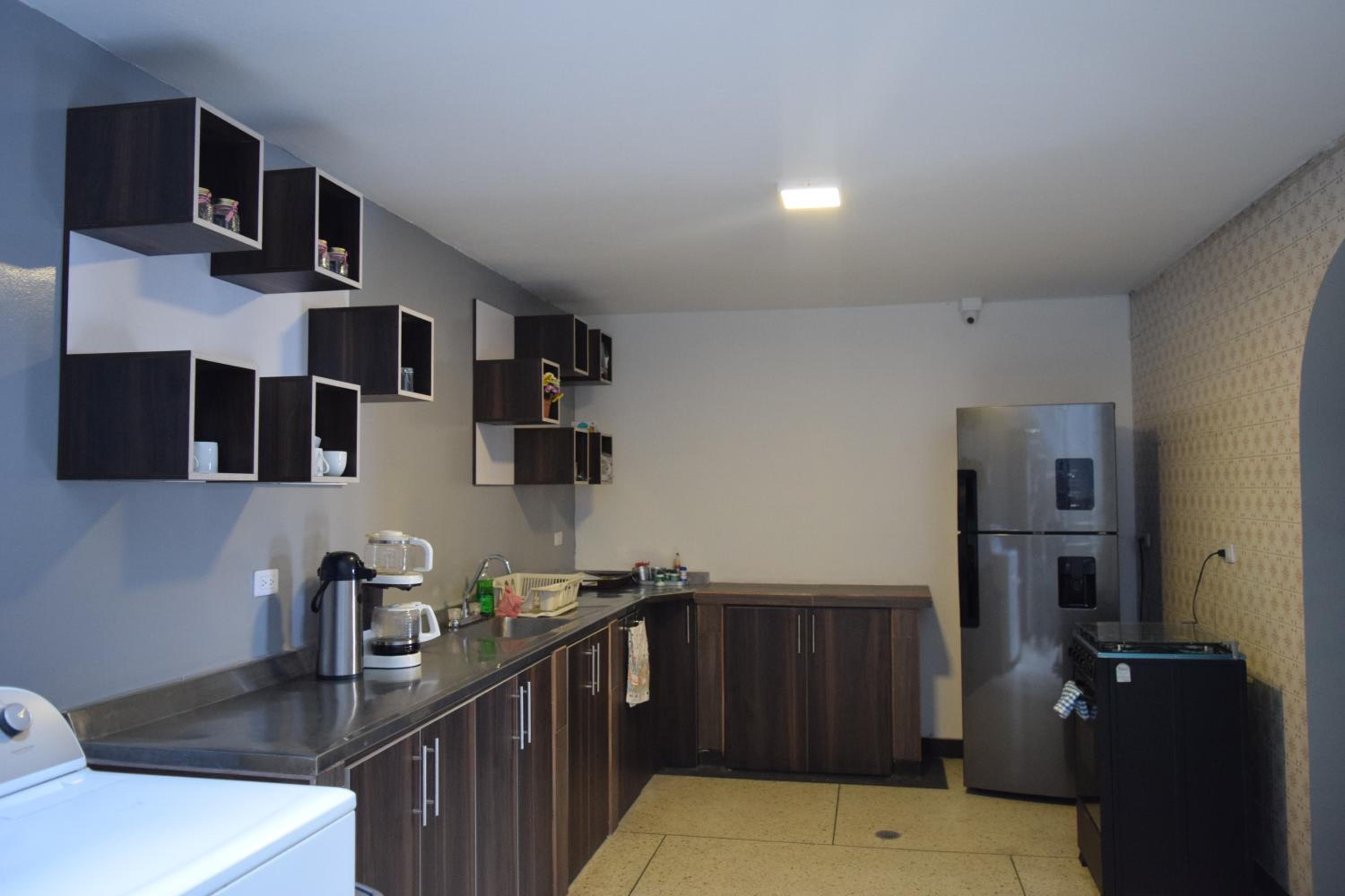 Les Balcons Hostel