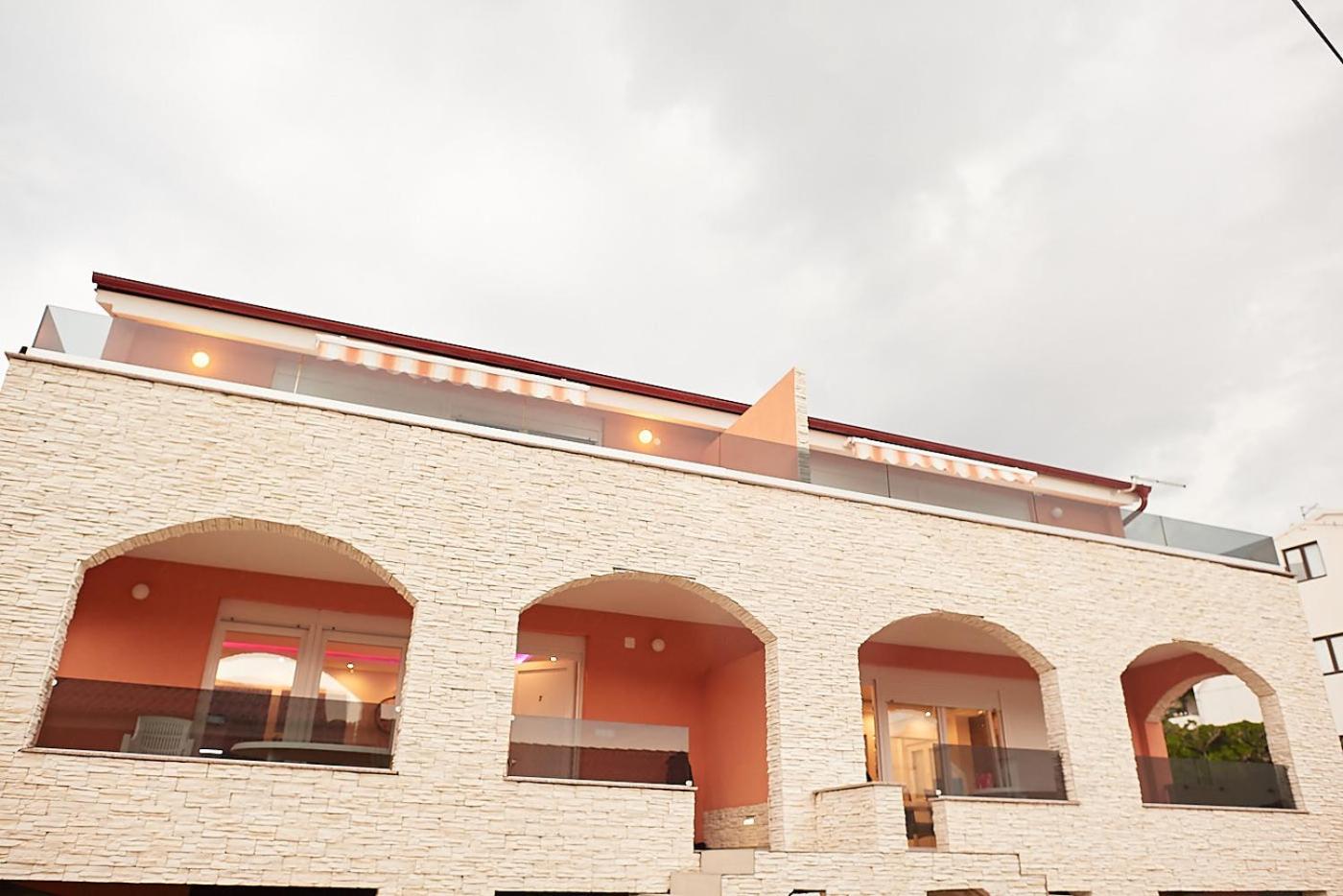 Hotel Apartments Adriapag - Image 1