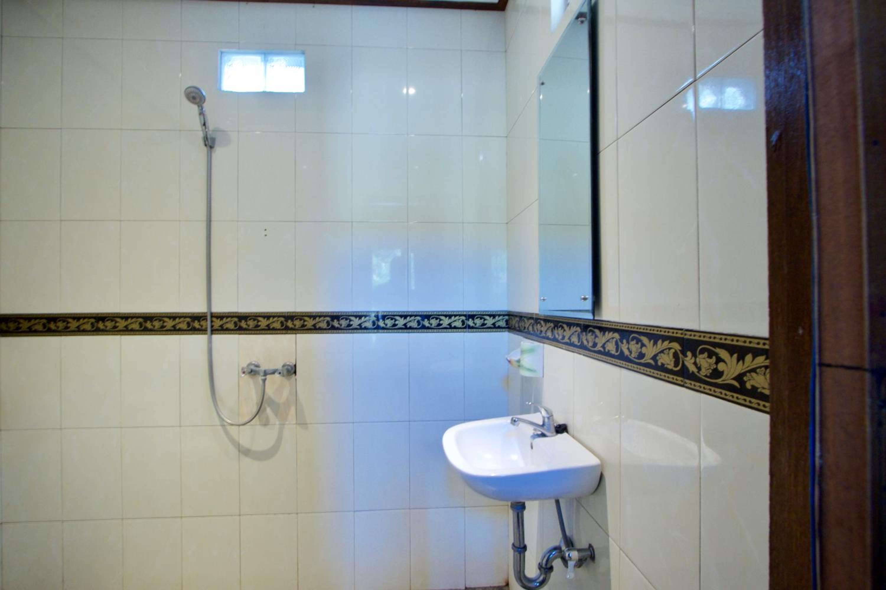 Adi Bungalow Nusa Penida