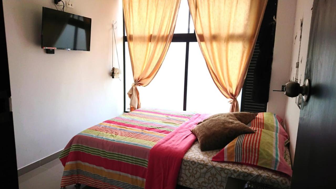 Apartasuites Medellin Los Molinos