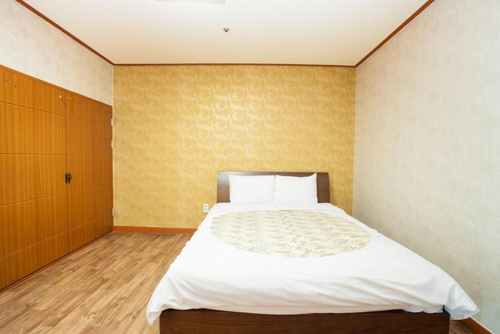 Jeju Ilsung Beach Condo