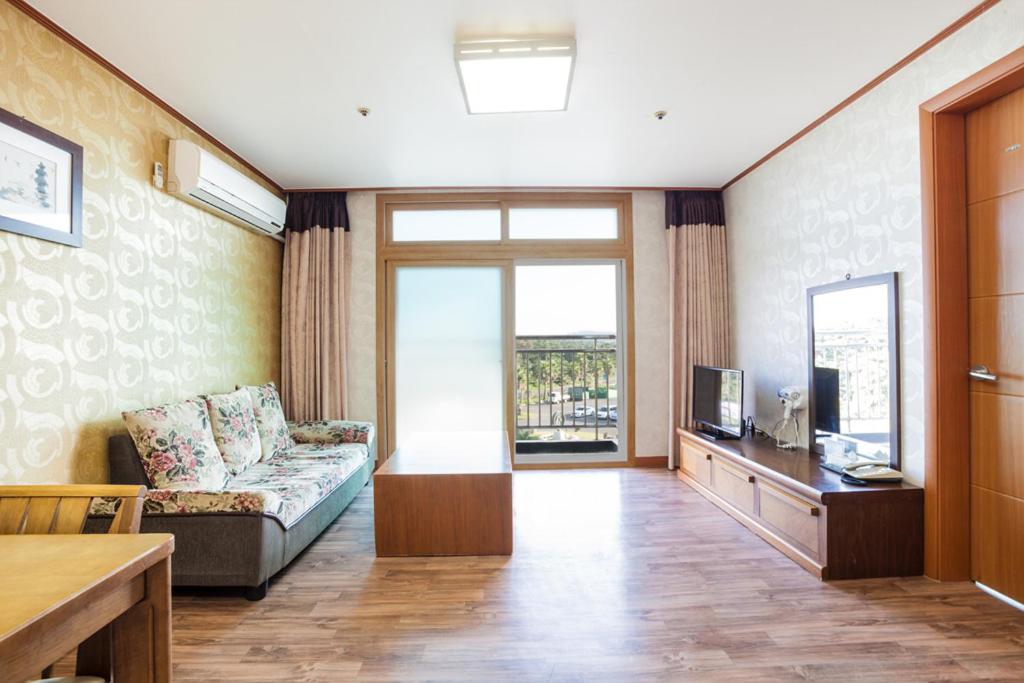Jeju Ilsung Beach Condo