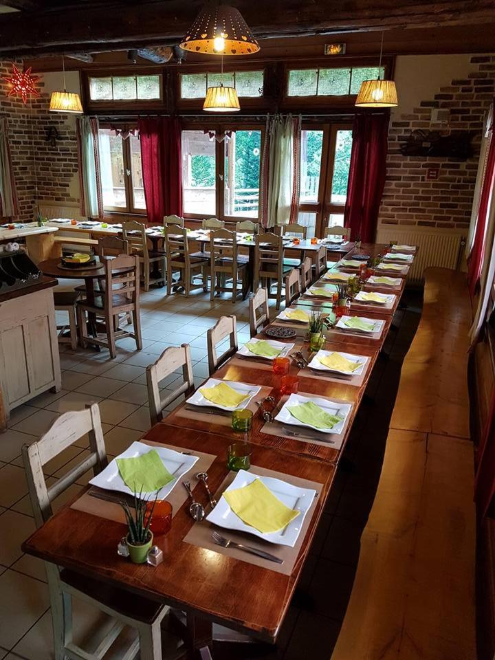 restaurant