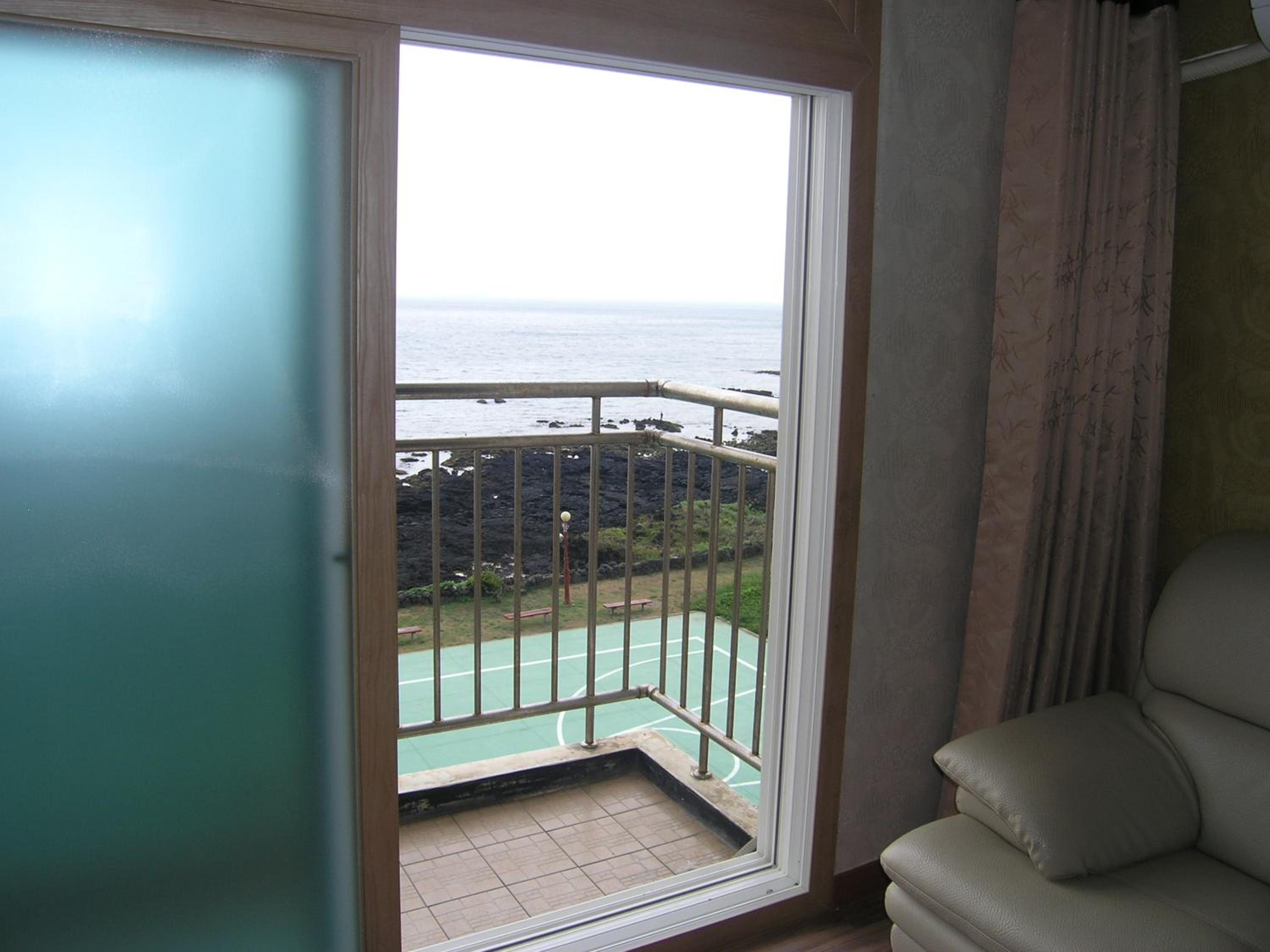 Jeju Ilsung Beach Condo