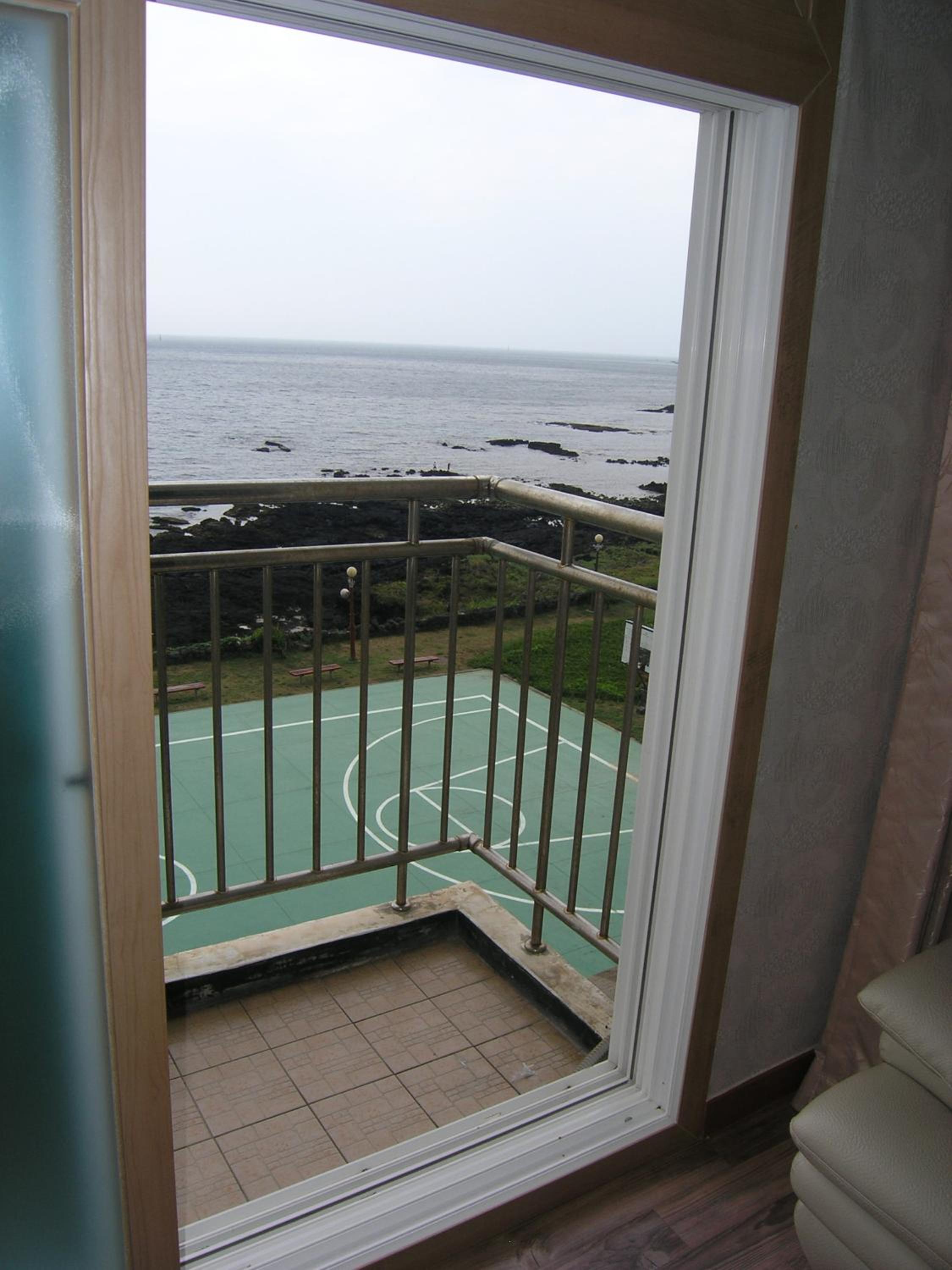Jeju Ilsung Beach Condo