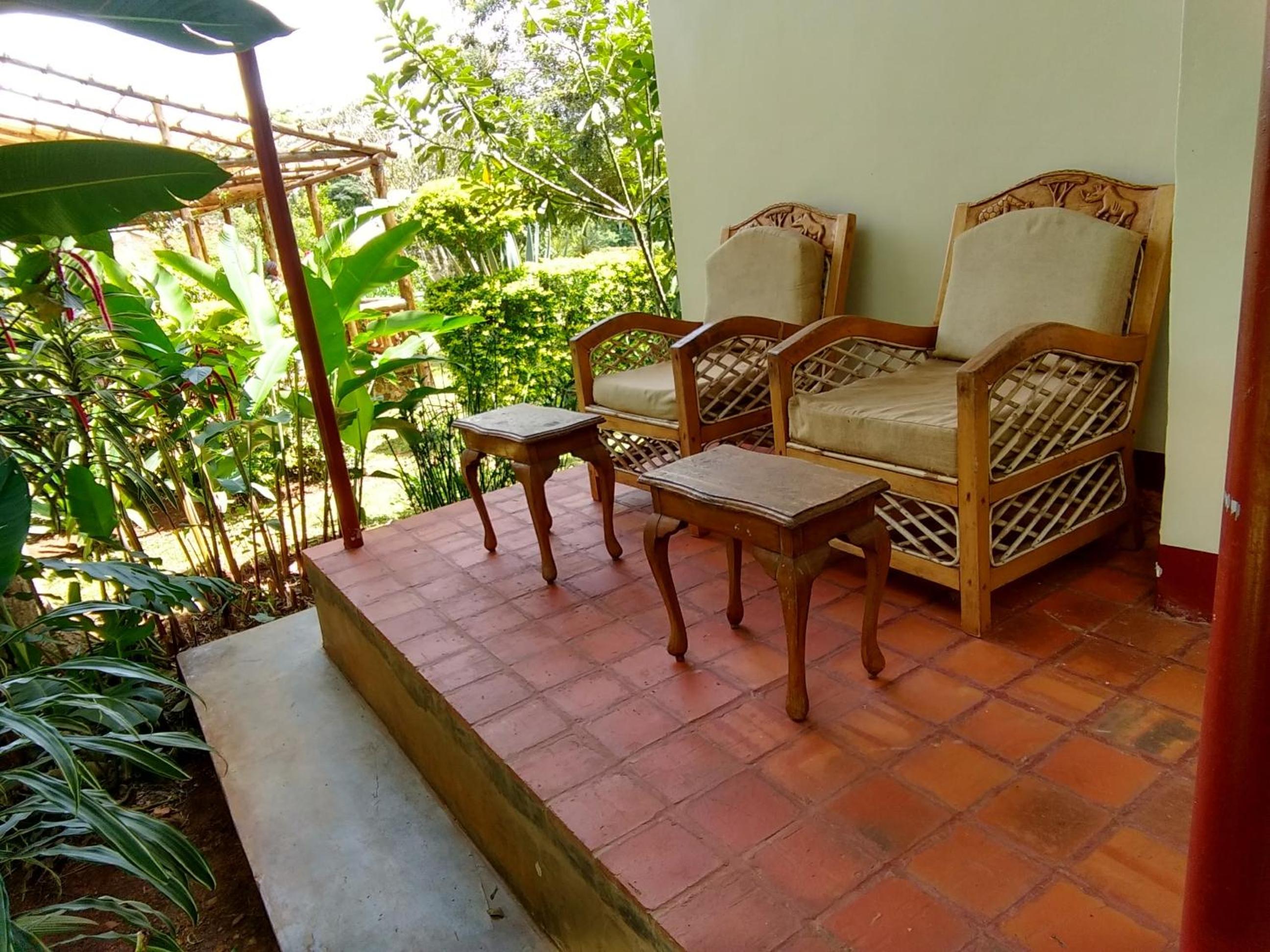 Bushbaby Lodge