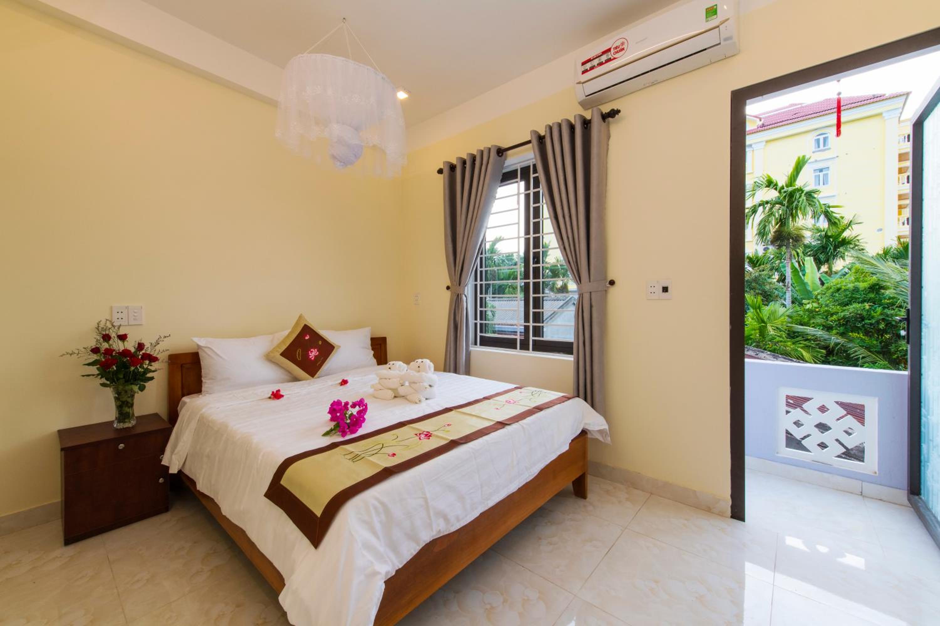 Bougain Villeas Homestay
