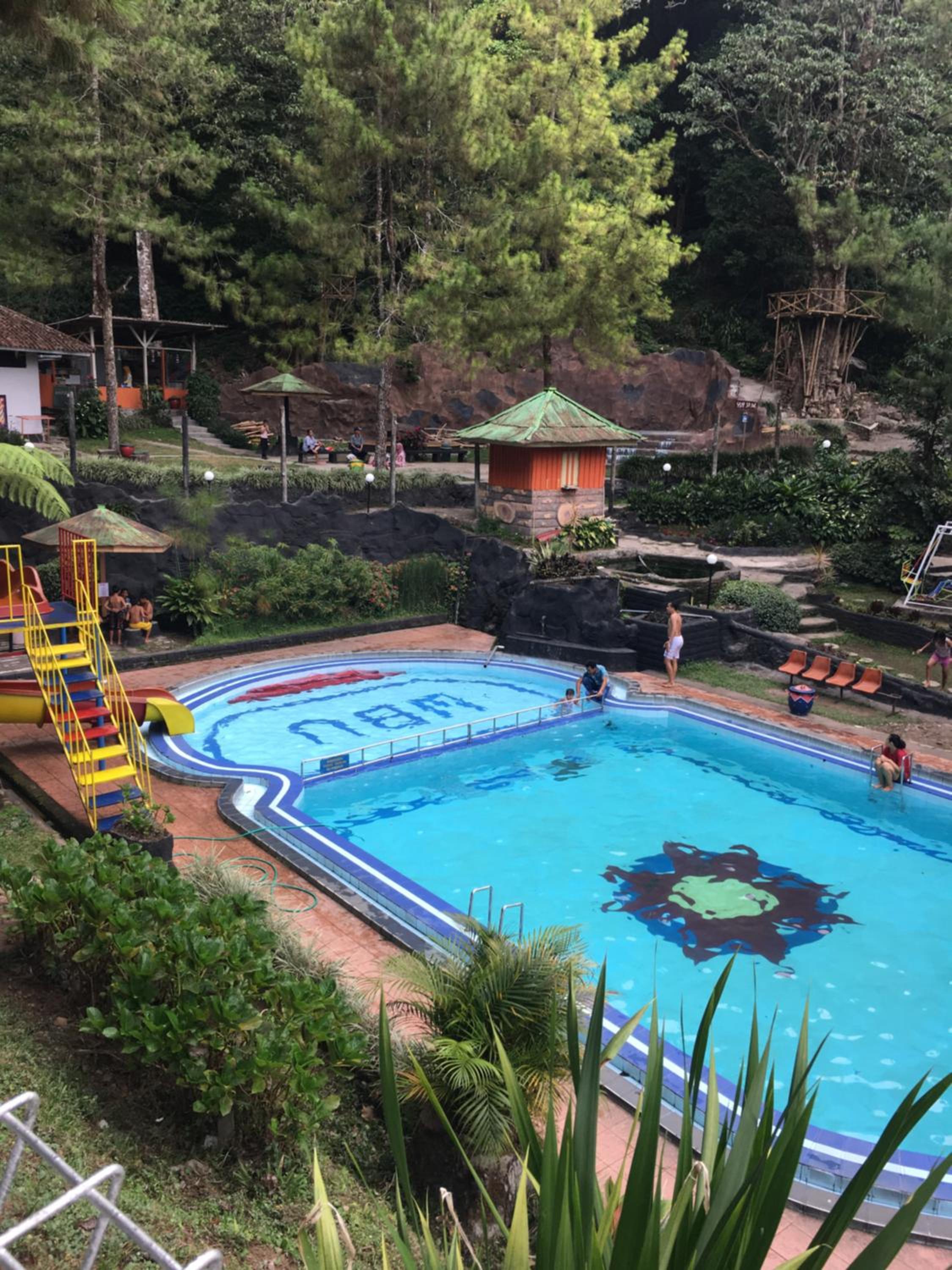 Arainn Bed & Breakfast Tretes Prigen by ecommerceloka view 2