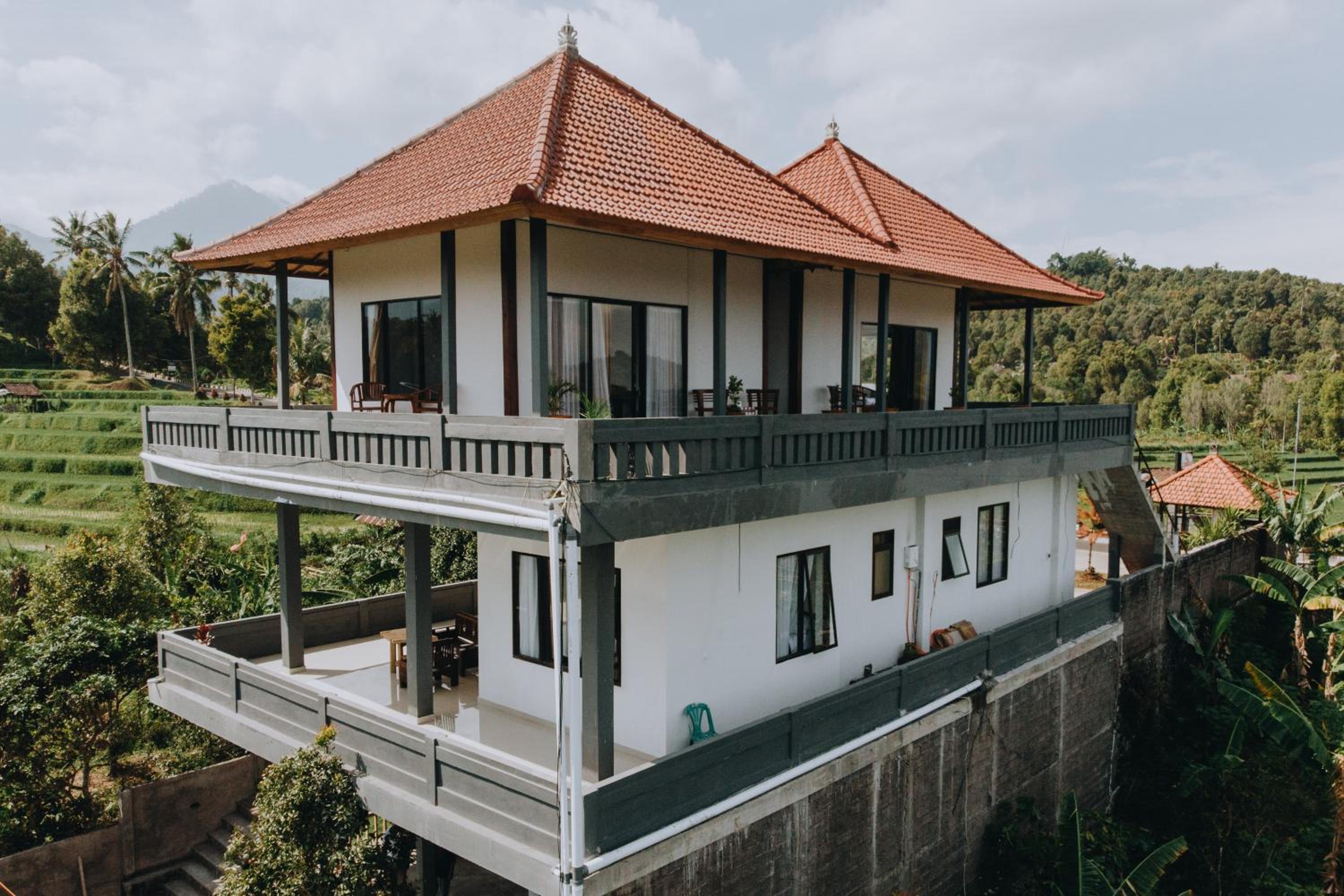 Candra Cottage