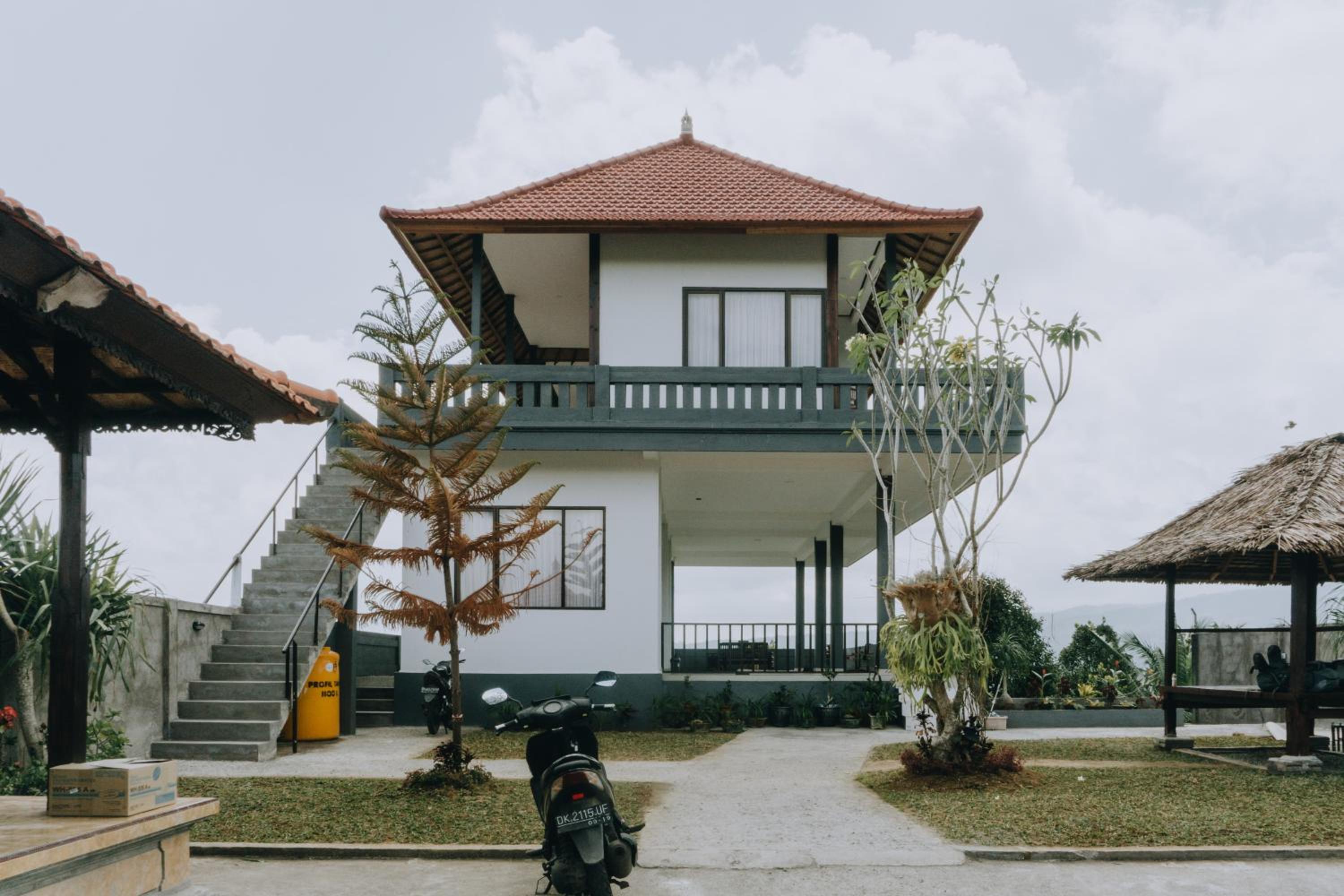 Candra Cottage