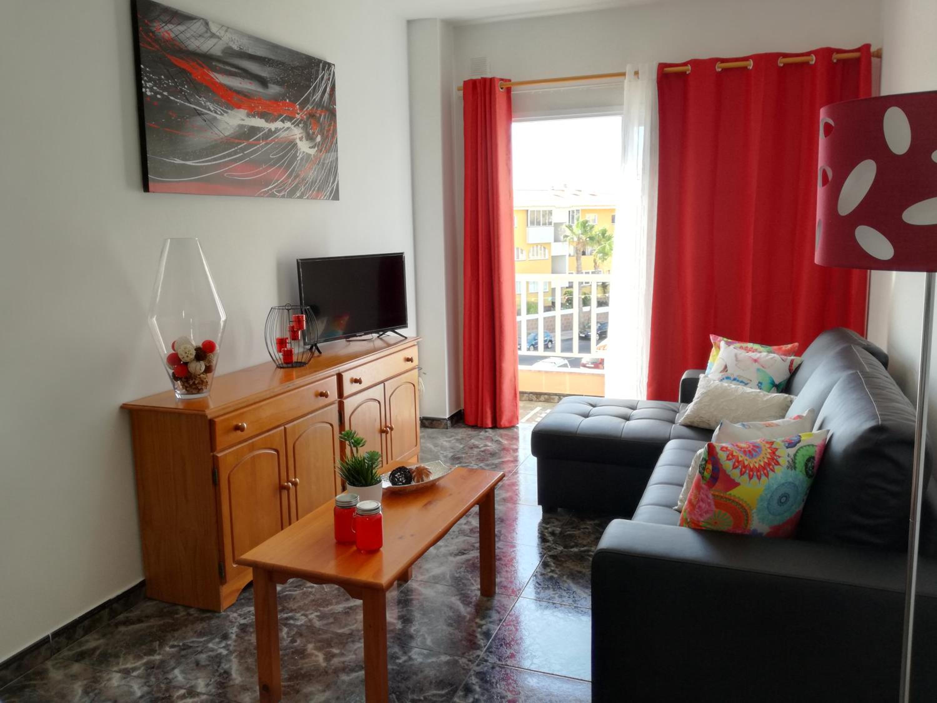 Hotel Piso con vistas al mar y al Teide - Image 1