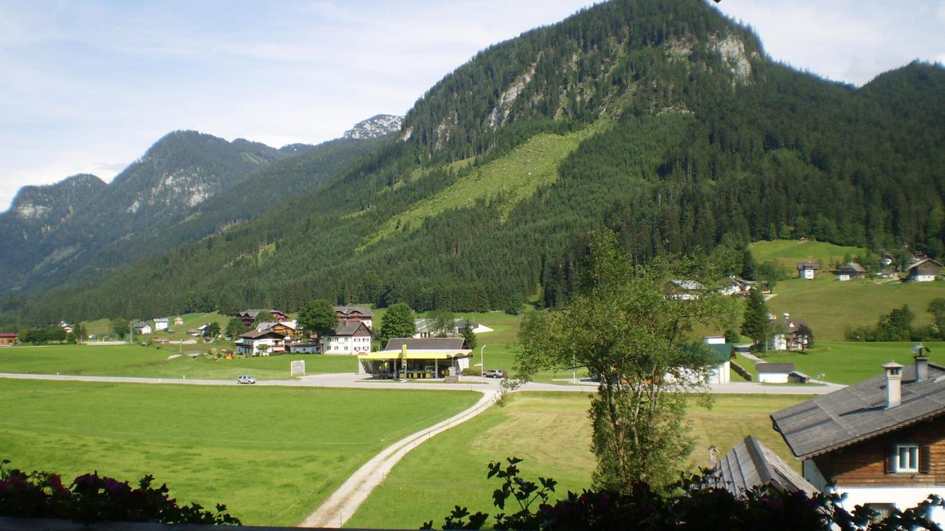 Ferienwohnung Schmiedbauer view 2
