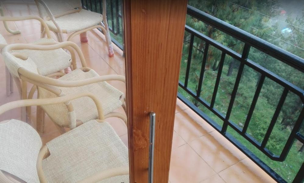 balcony