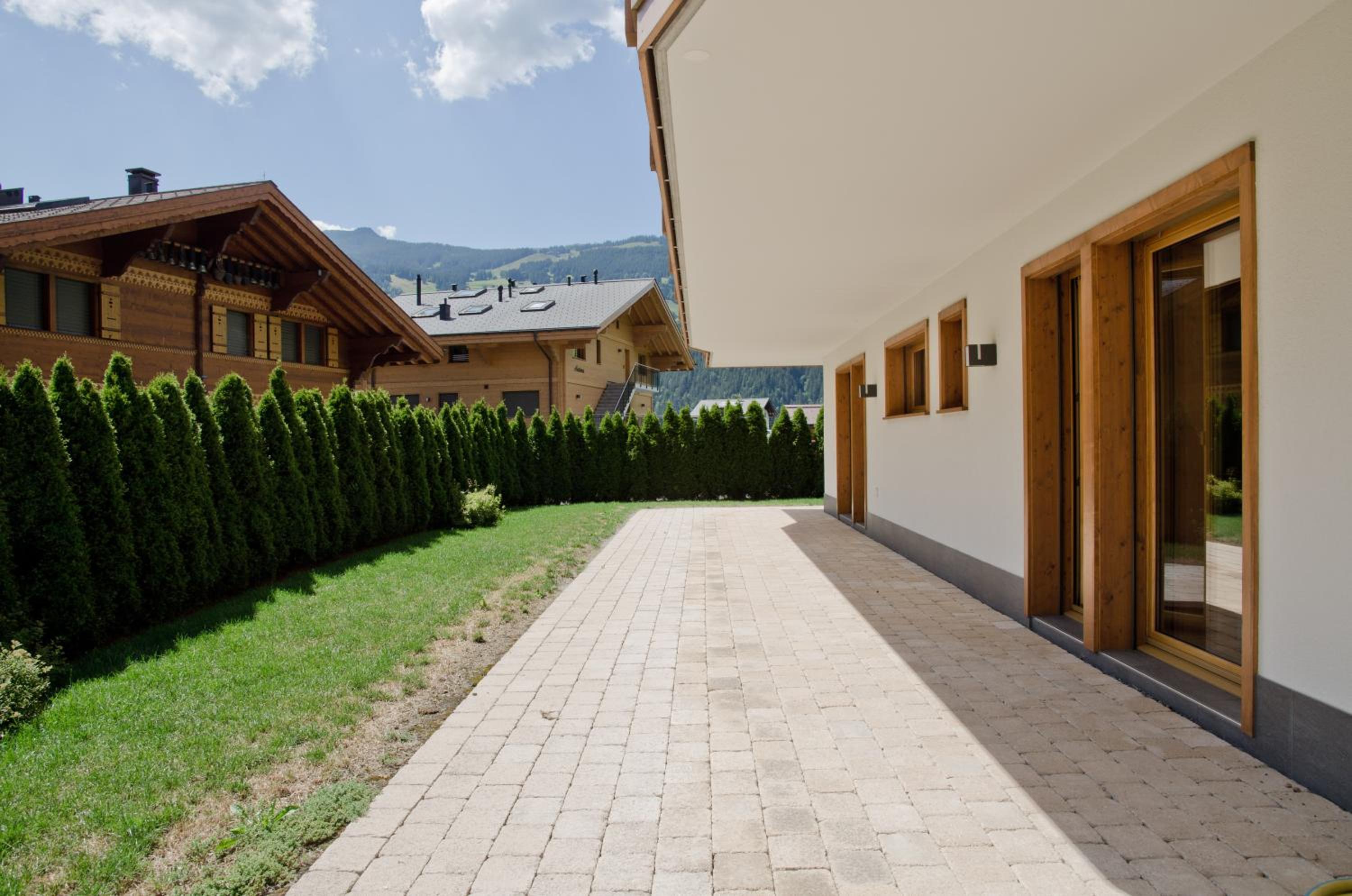 Photo 6