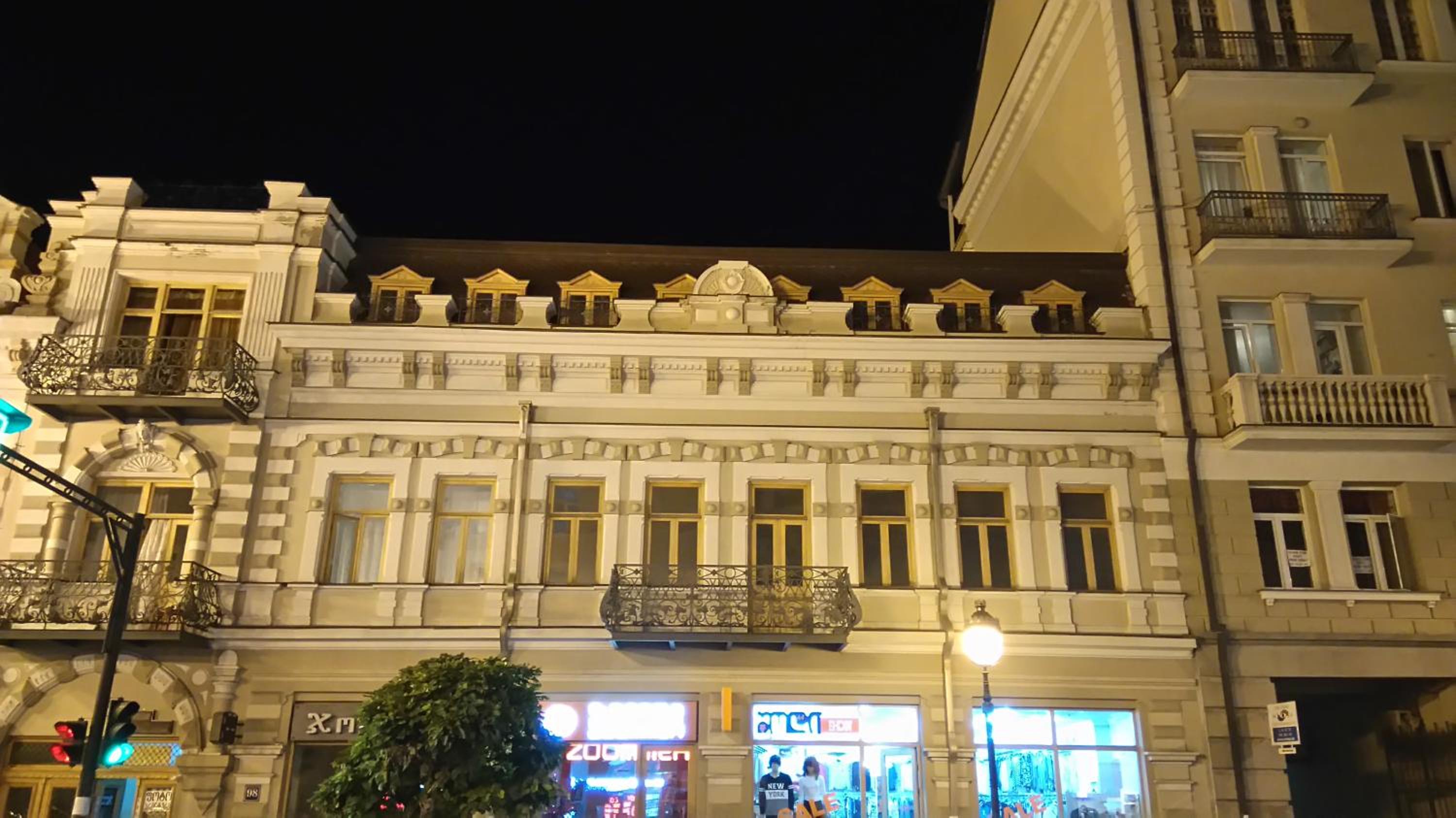 Photo 11
