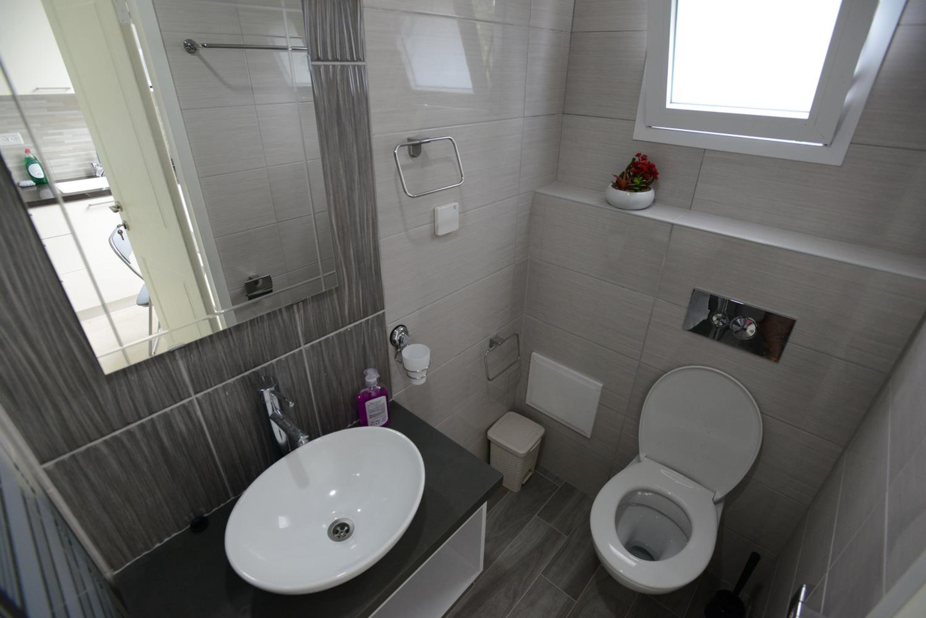 Olga Beach Apartment 28 view 3