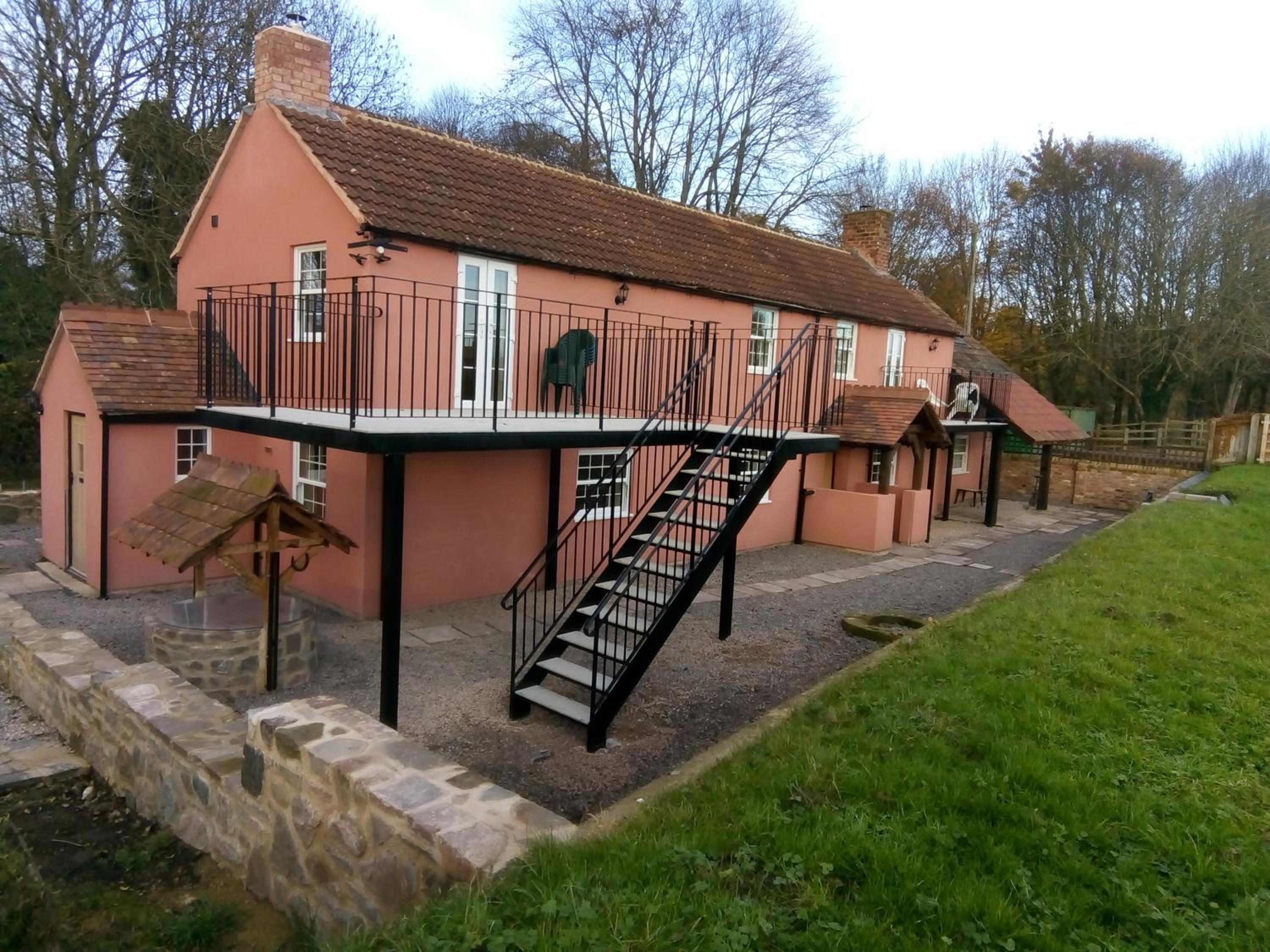 Pershbrook Cottage & Garden view 4