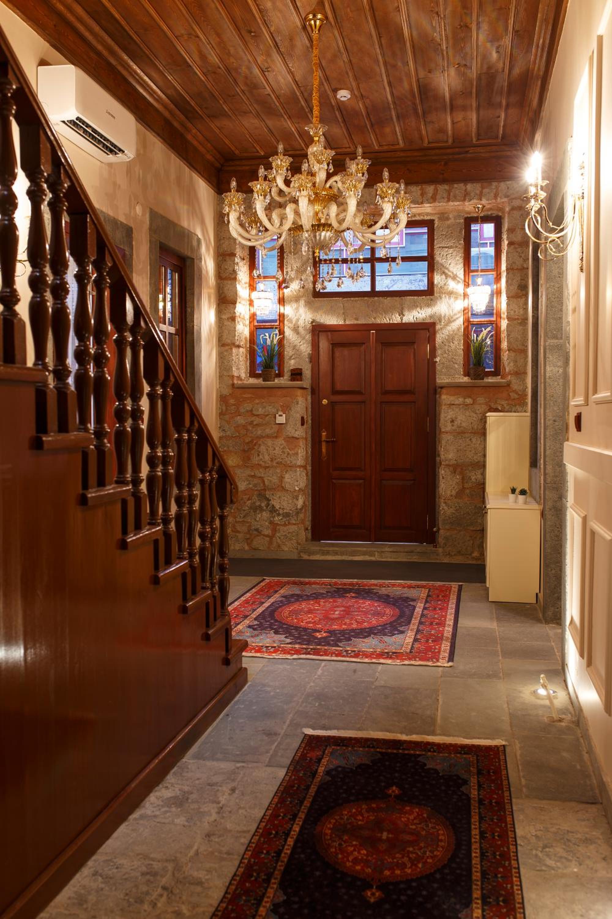 Verula City Luxury Villa