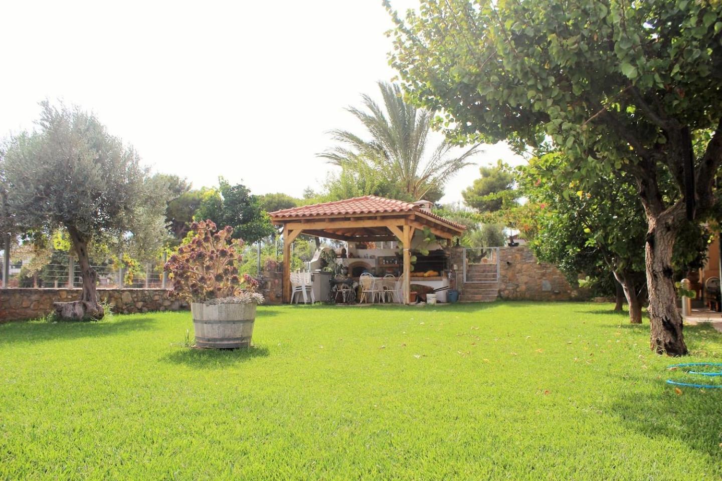 Athens Countryside resort with pool
