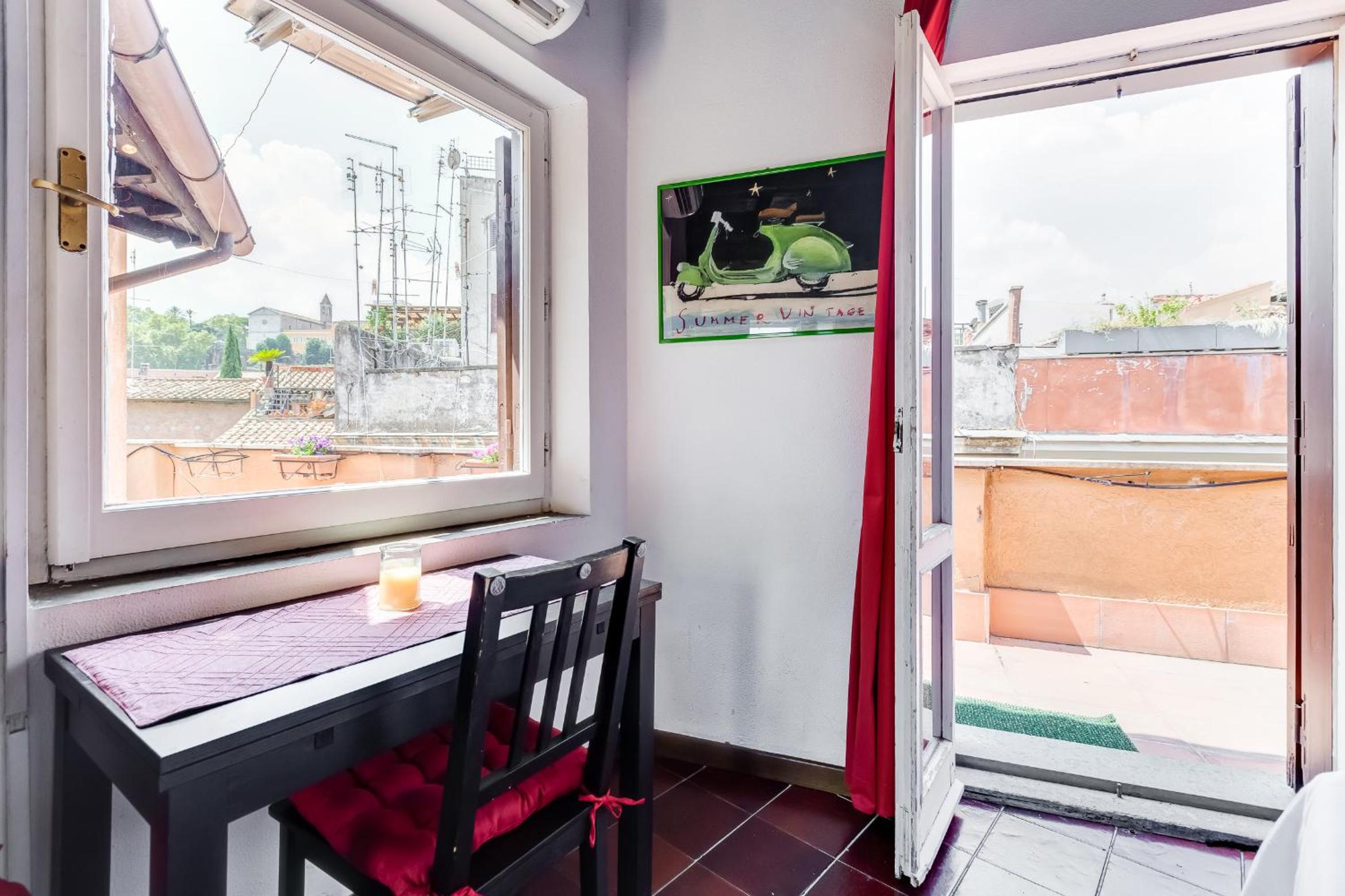 Romantic house with terrace photo 2