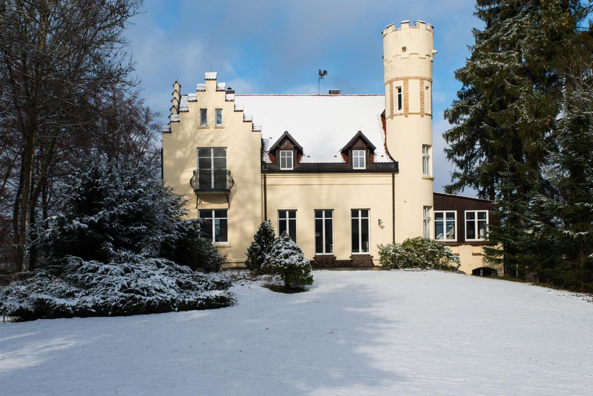 Schloss Suggenstein view 3