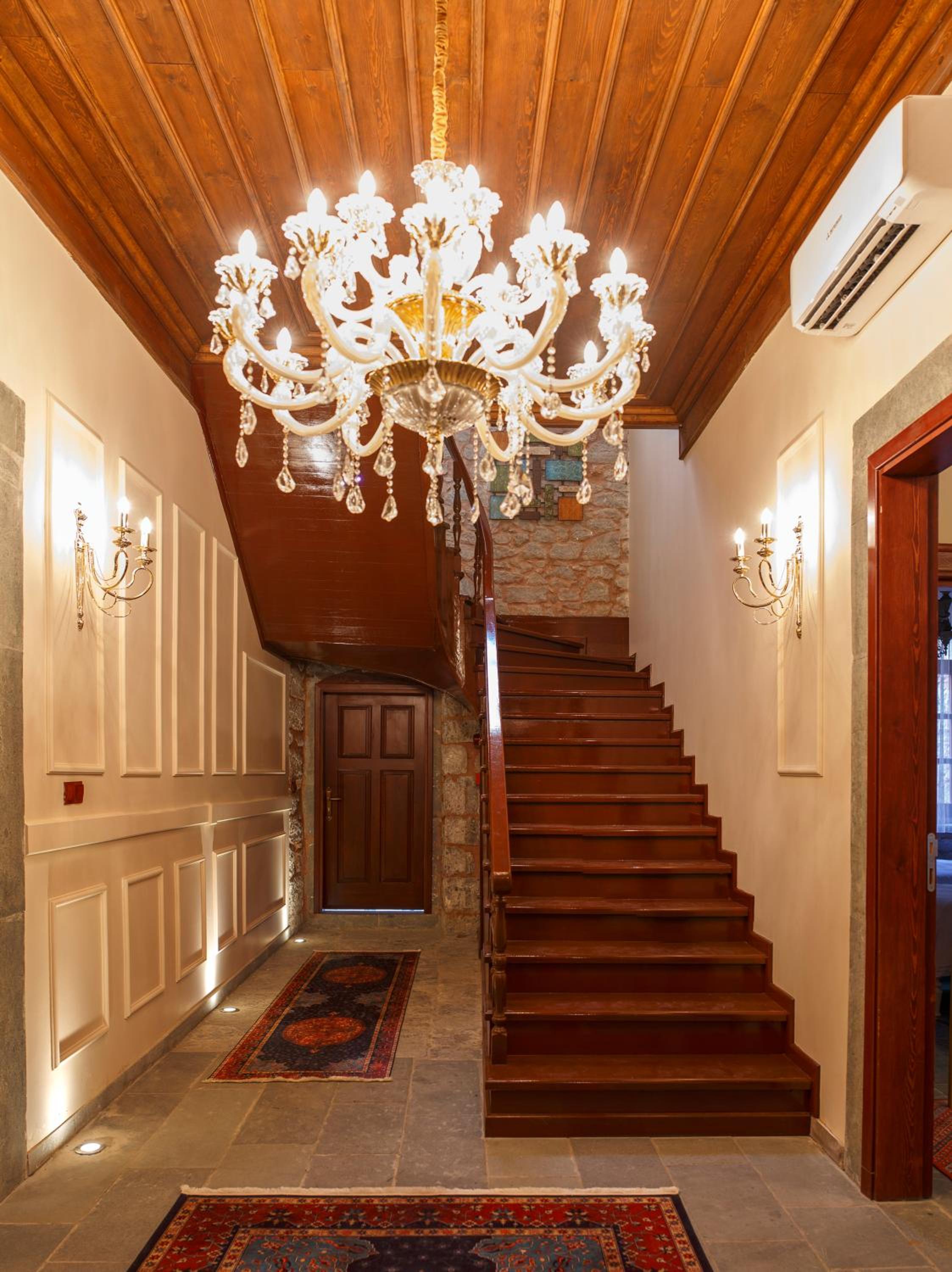 Verula City Luxury Villa