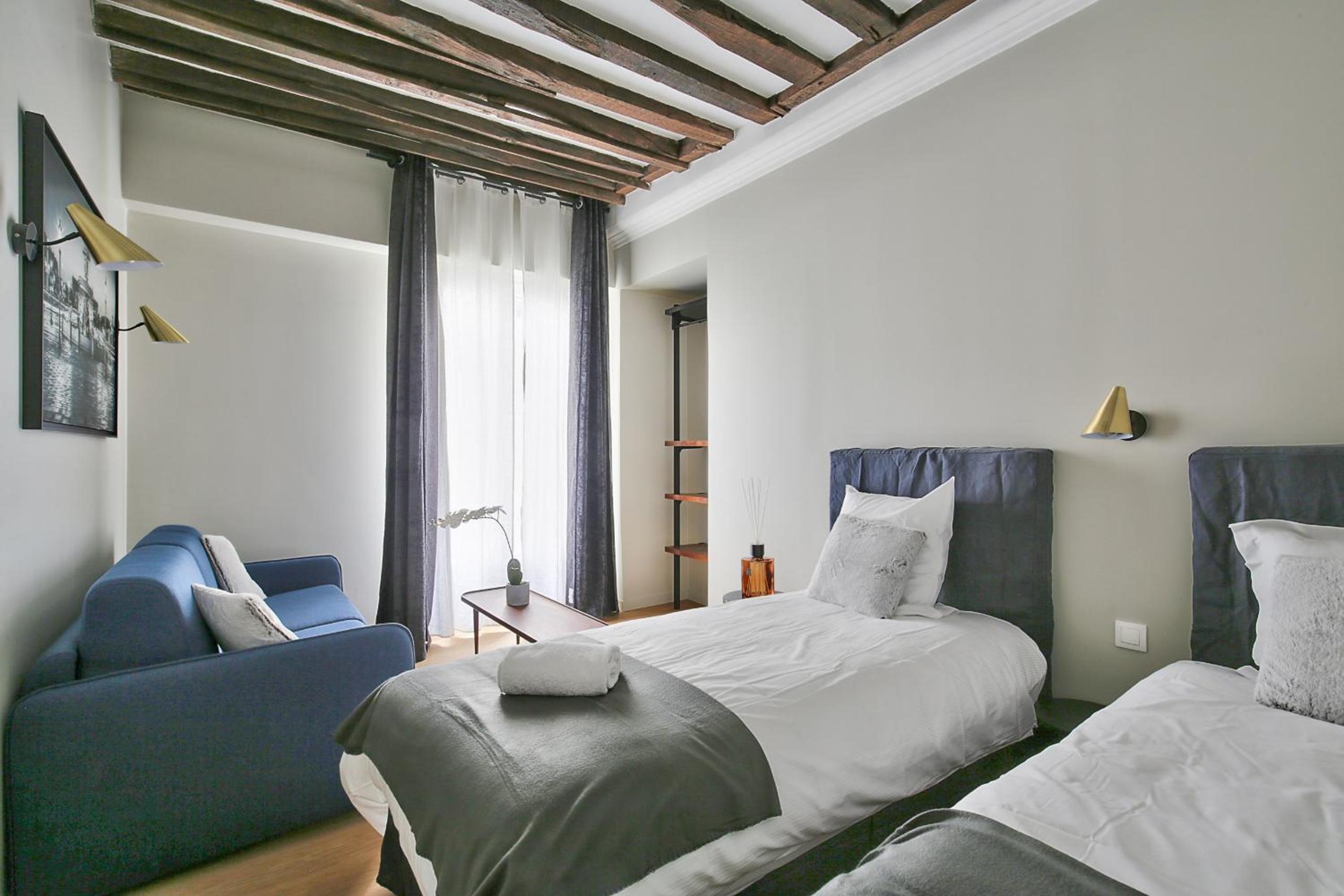 70 - Authentic Parisian Flat