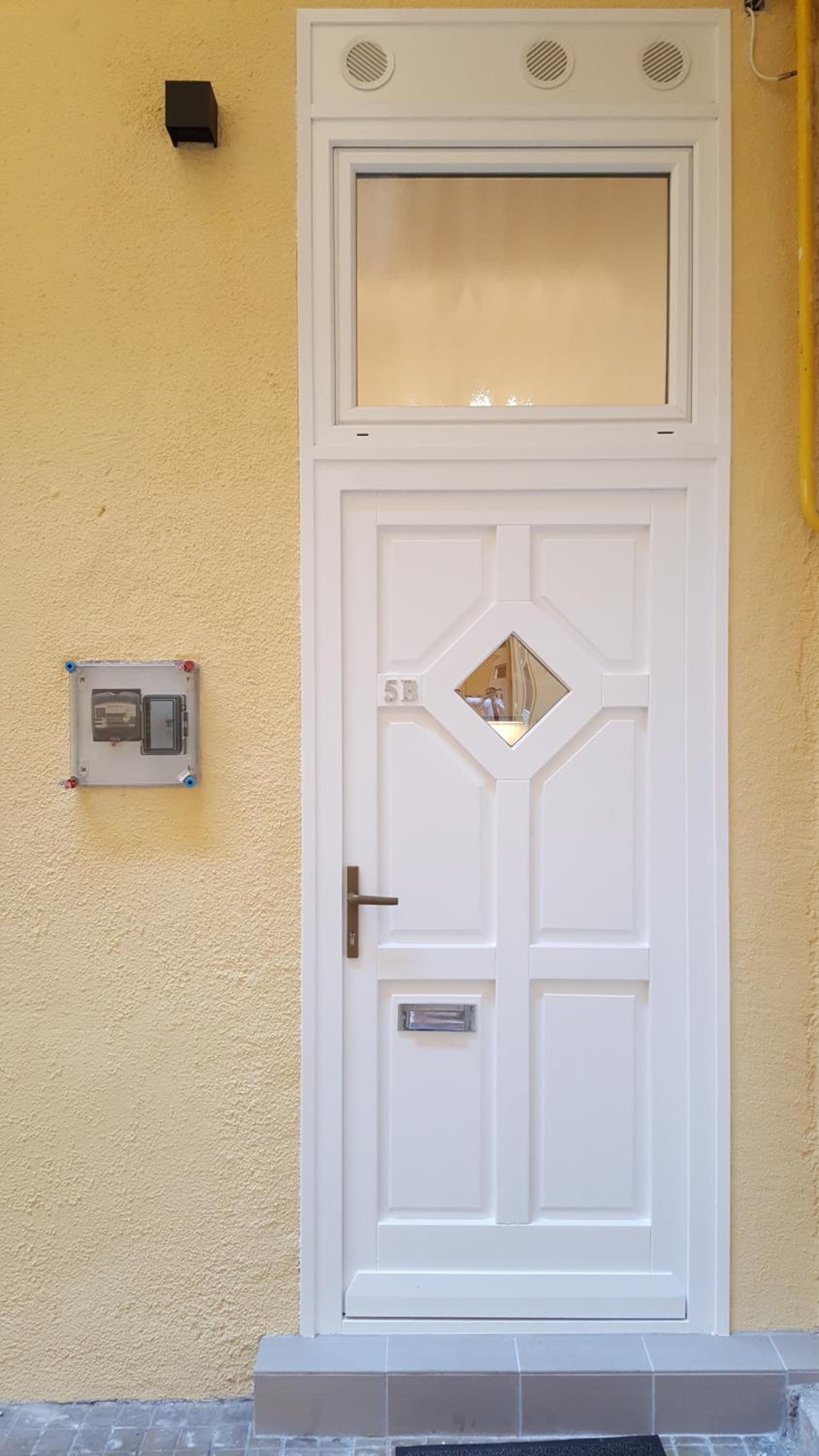 Authentic Akacfa Apartment