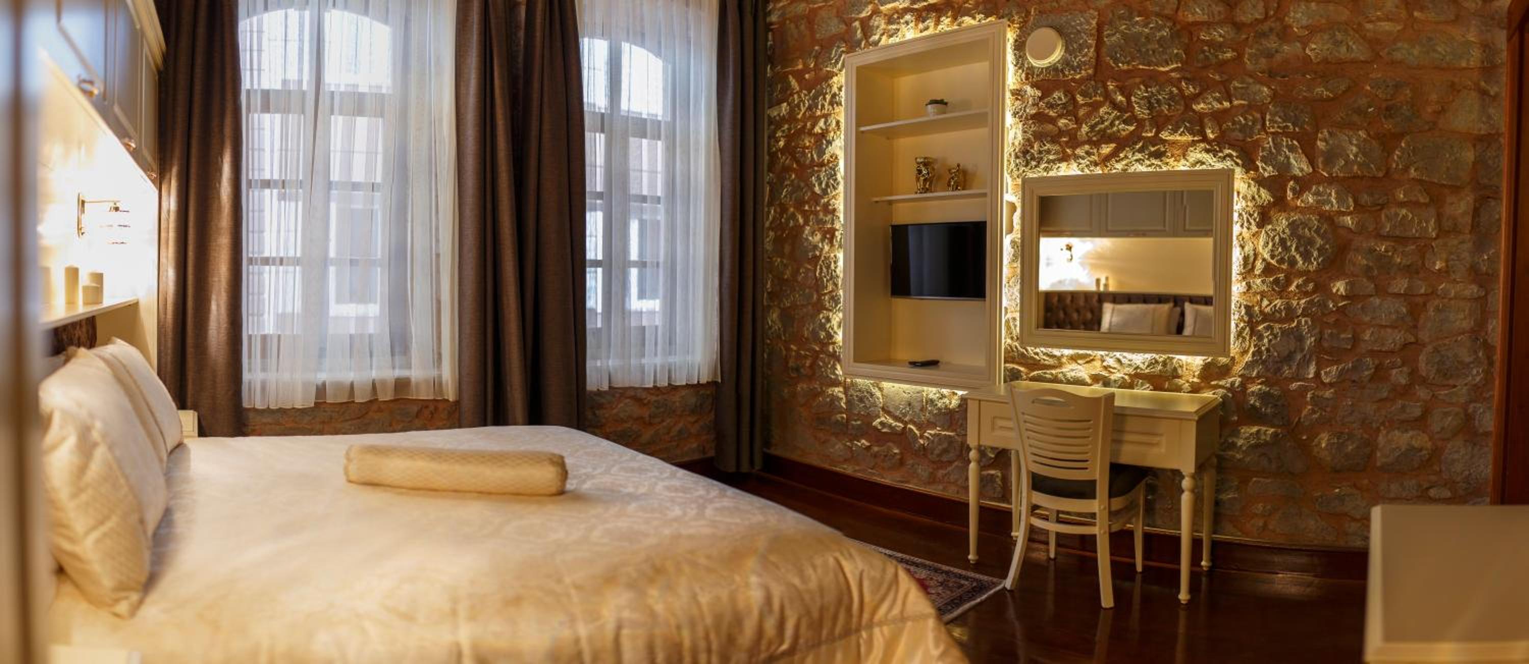 Verula City Luxury Villa