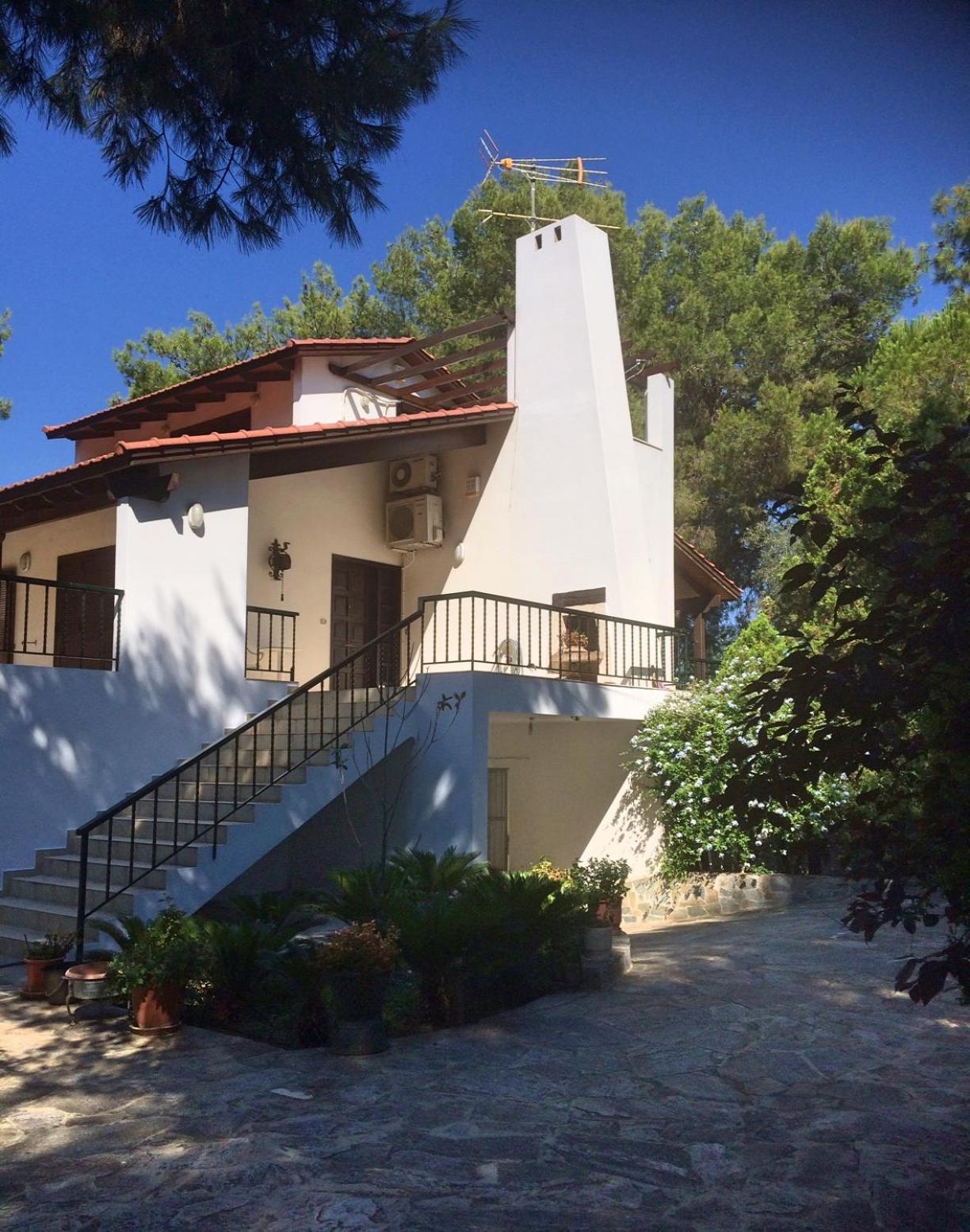 Seaside Villa in Alikes, Chalkida view 5