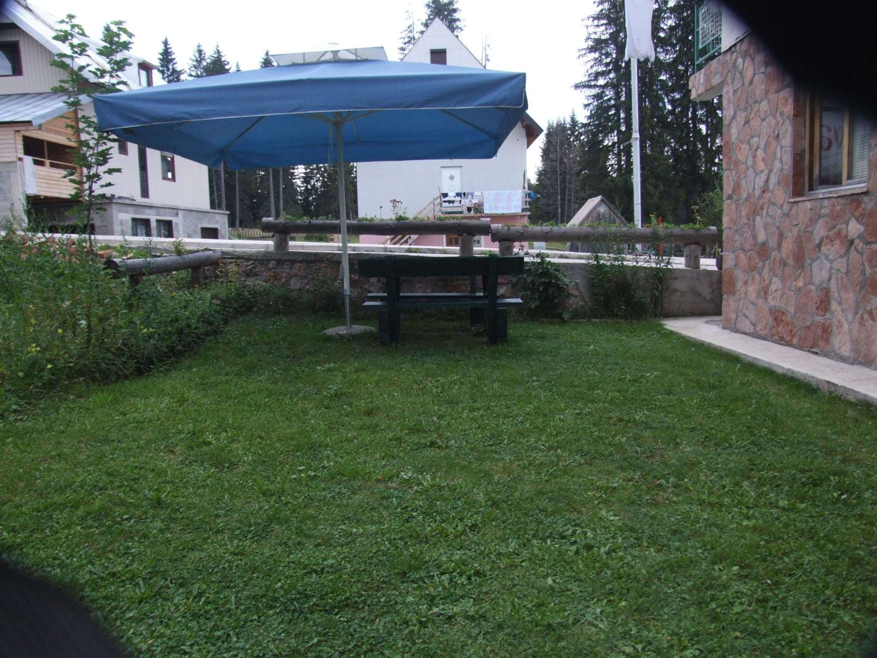 Photo 9