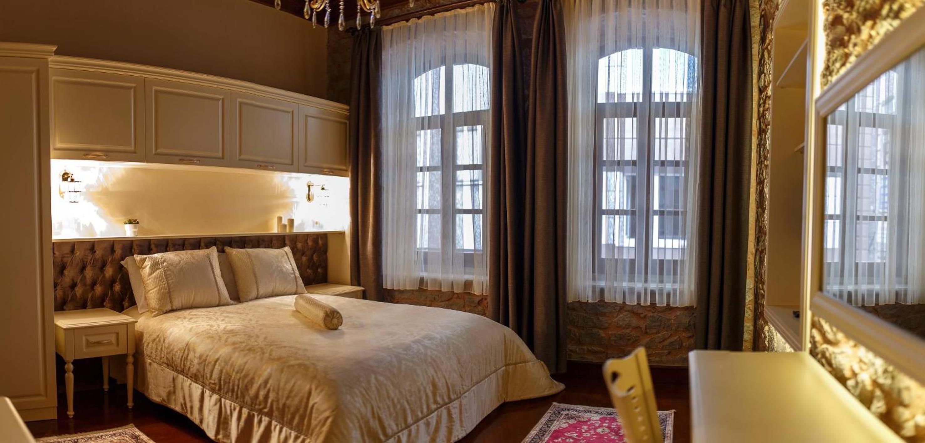Verula City Luxury Villa