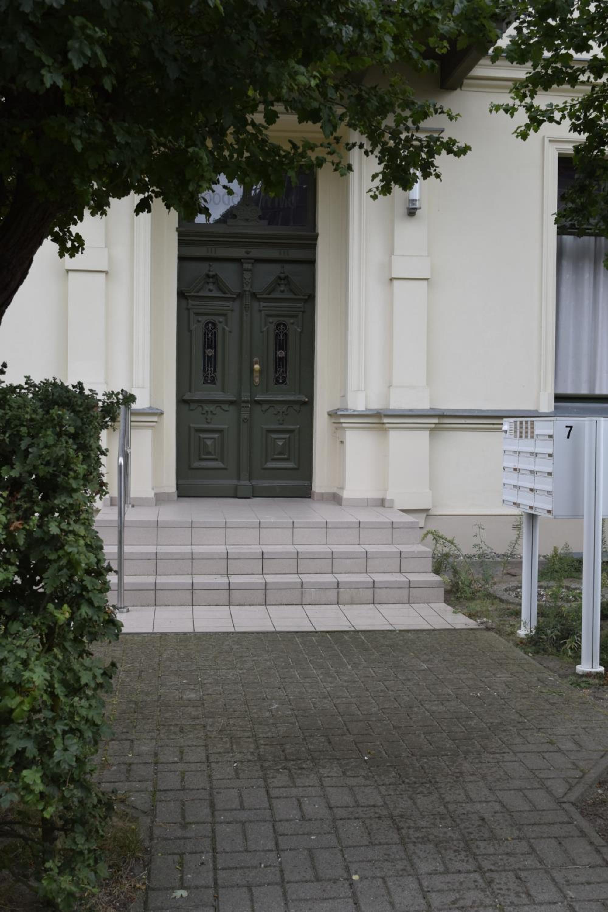 Photo 12
