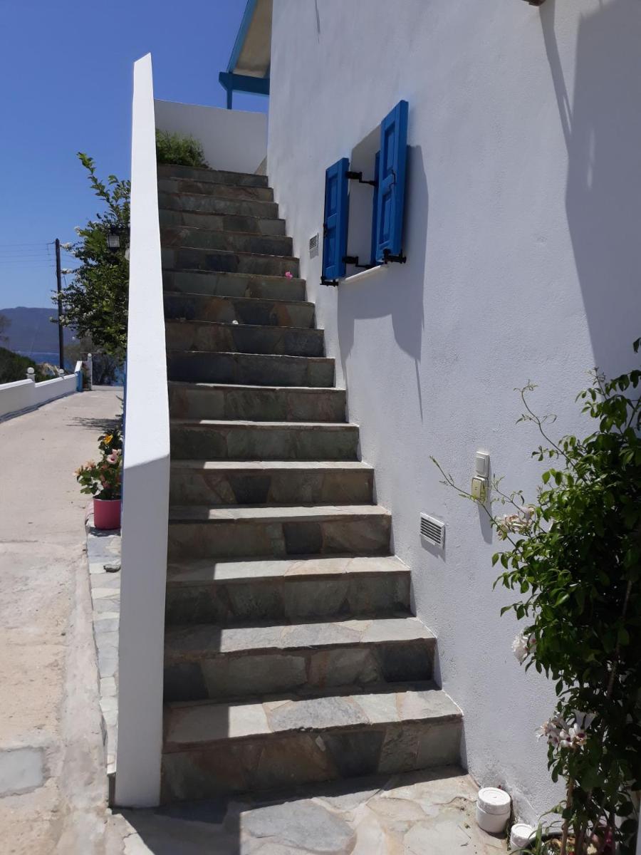 Moustakas Beach Apartments