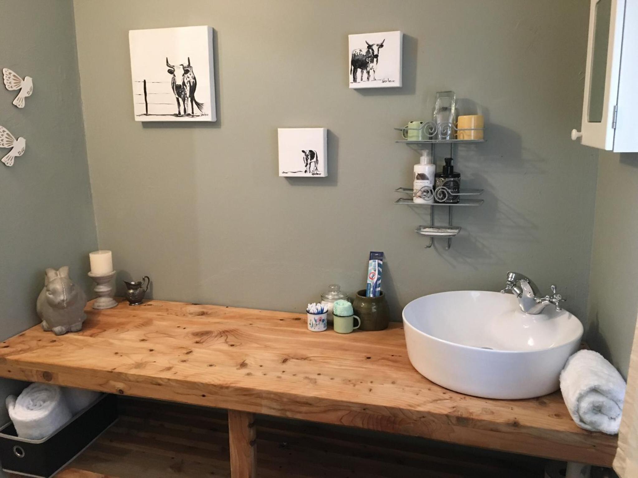 Old Balgowan Farm Cottage view 5