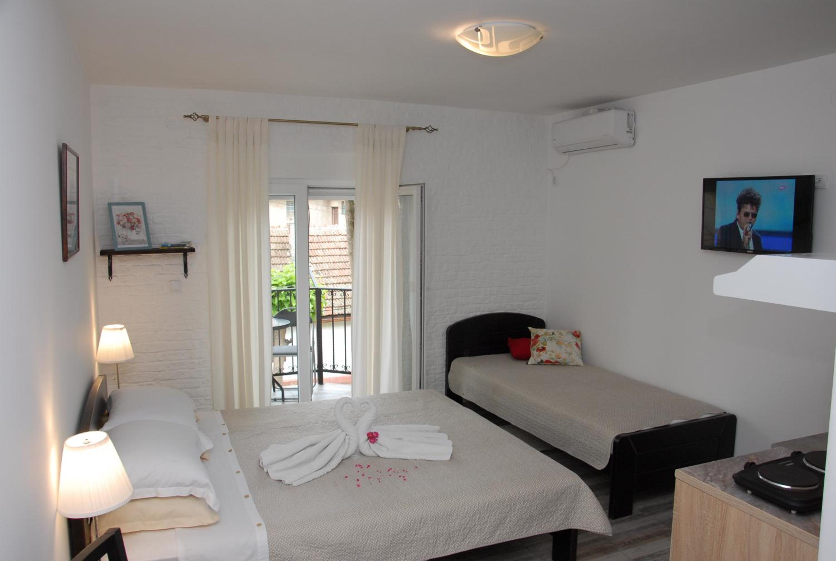 Apartments Idila