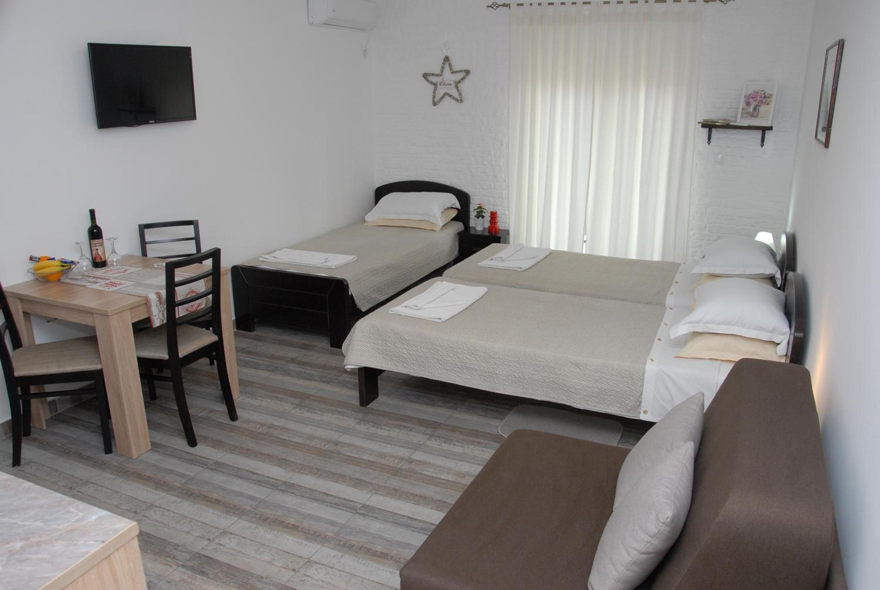 Apartments Idila
