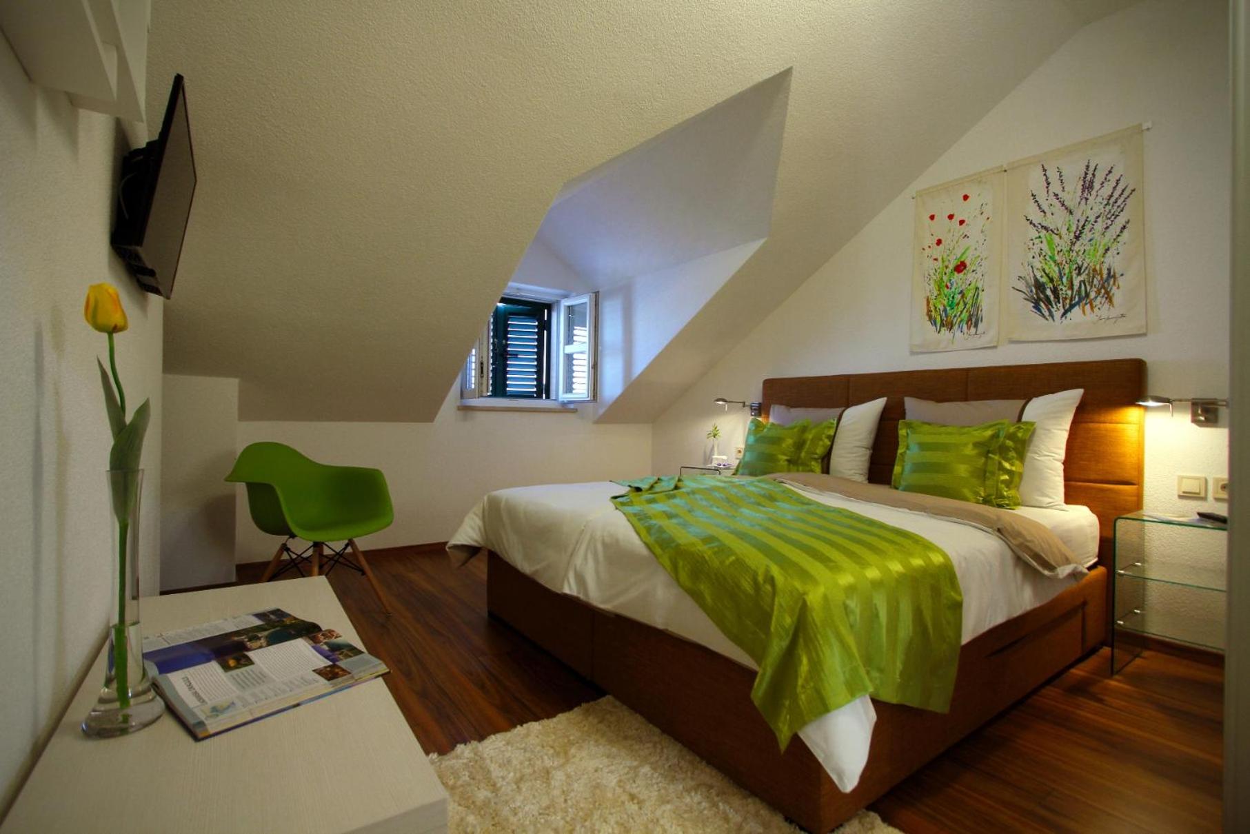 Apartment Allure view 5