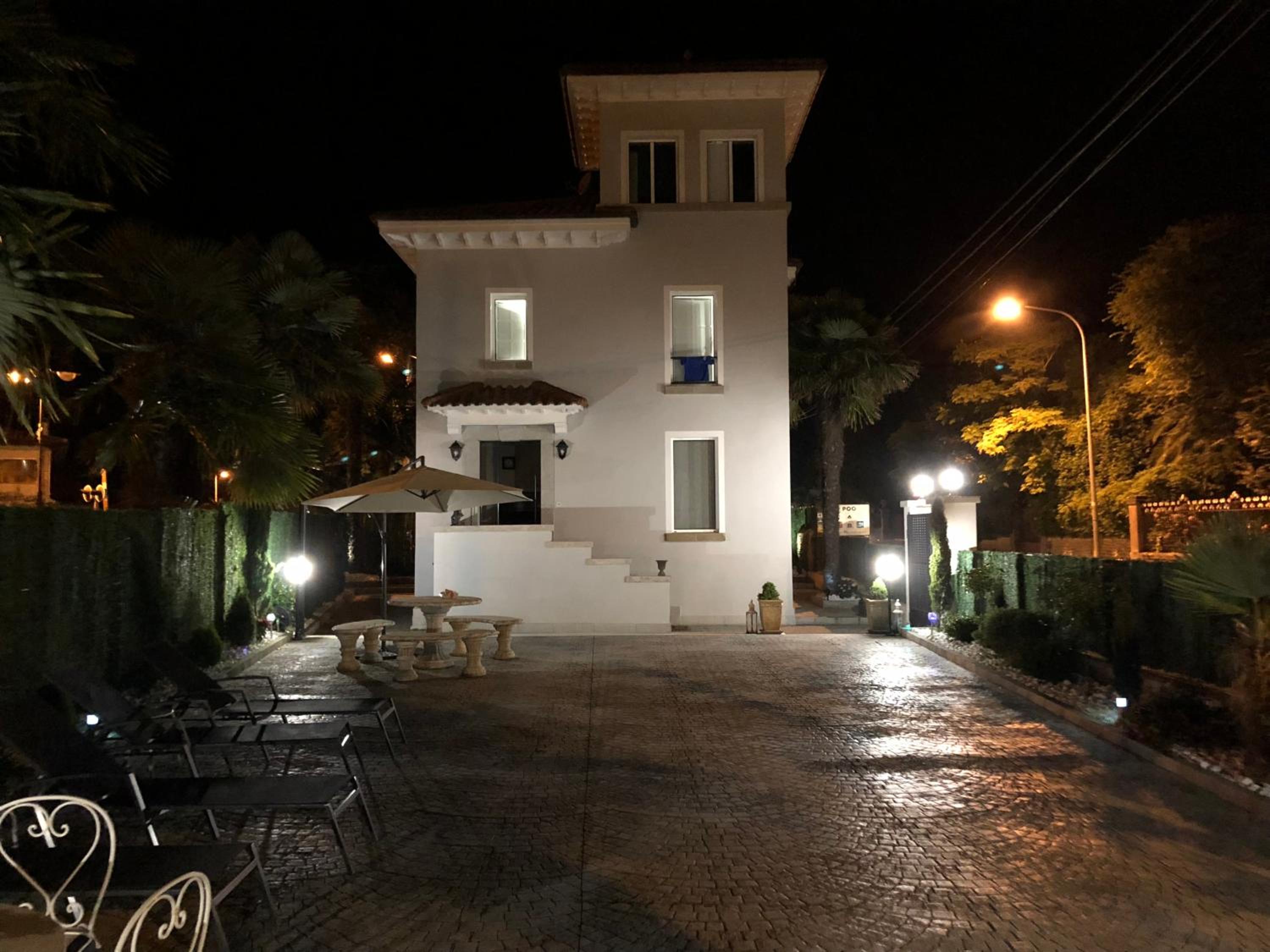 Villa Rosa bella view 2