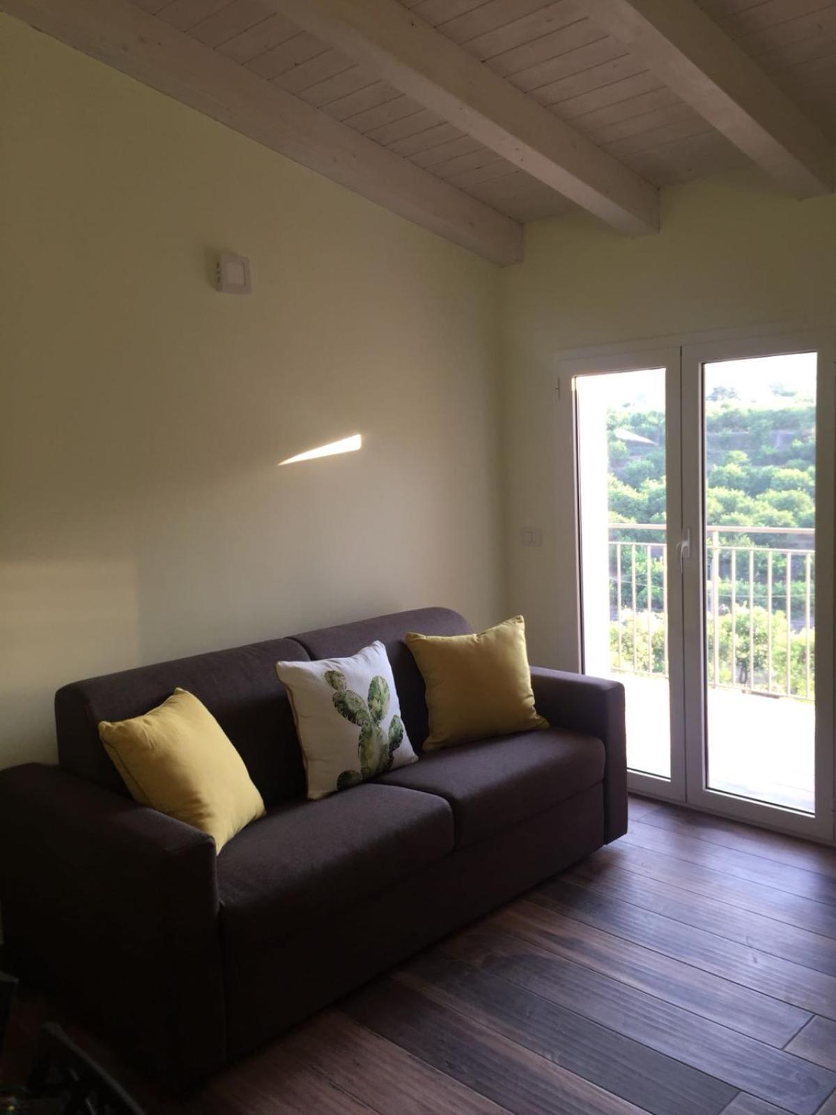 zagare dell'etna en Giarre — balance & terrace
